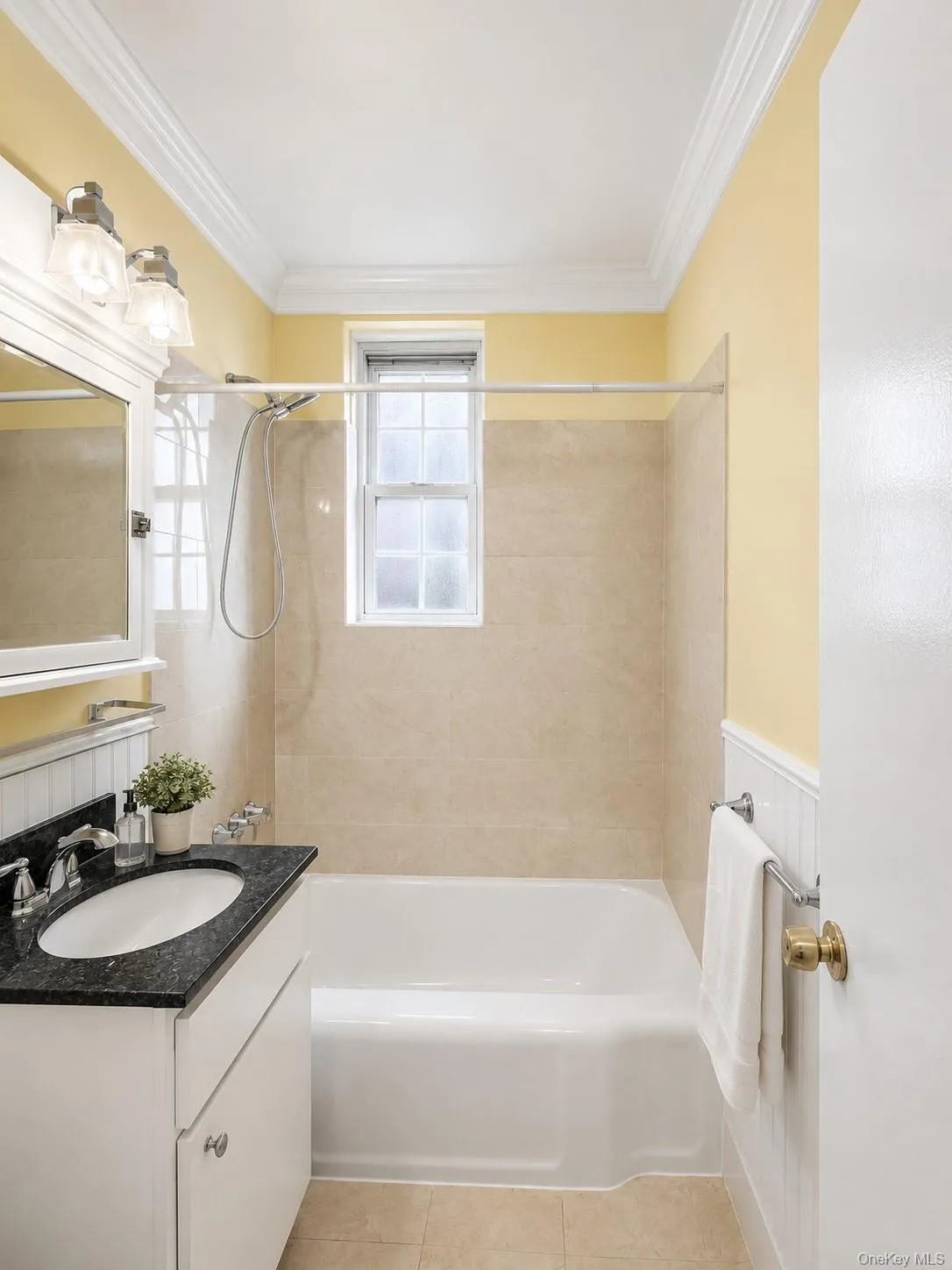 770 Bronx River Road, Yonkers, NY, 1 Bedroom Bedrooms, 3 Rooms Rooms,1 BathroomBathrooms,Residential,For Rent,Bronx River,0,1032184 770 Bronx River Road, Yonkers, NY, 1 Bedroom Bedrooms, 3 Rooms Rooms,1 BathroomBathrooms,Residential,For Rent,Bronx River,0,1032184
