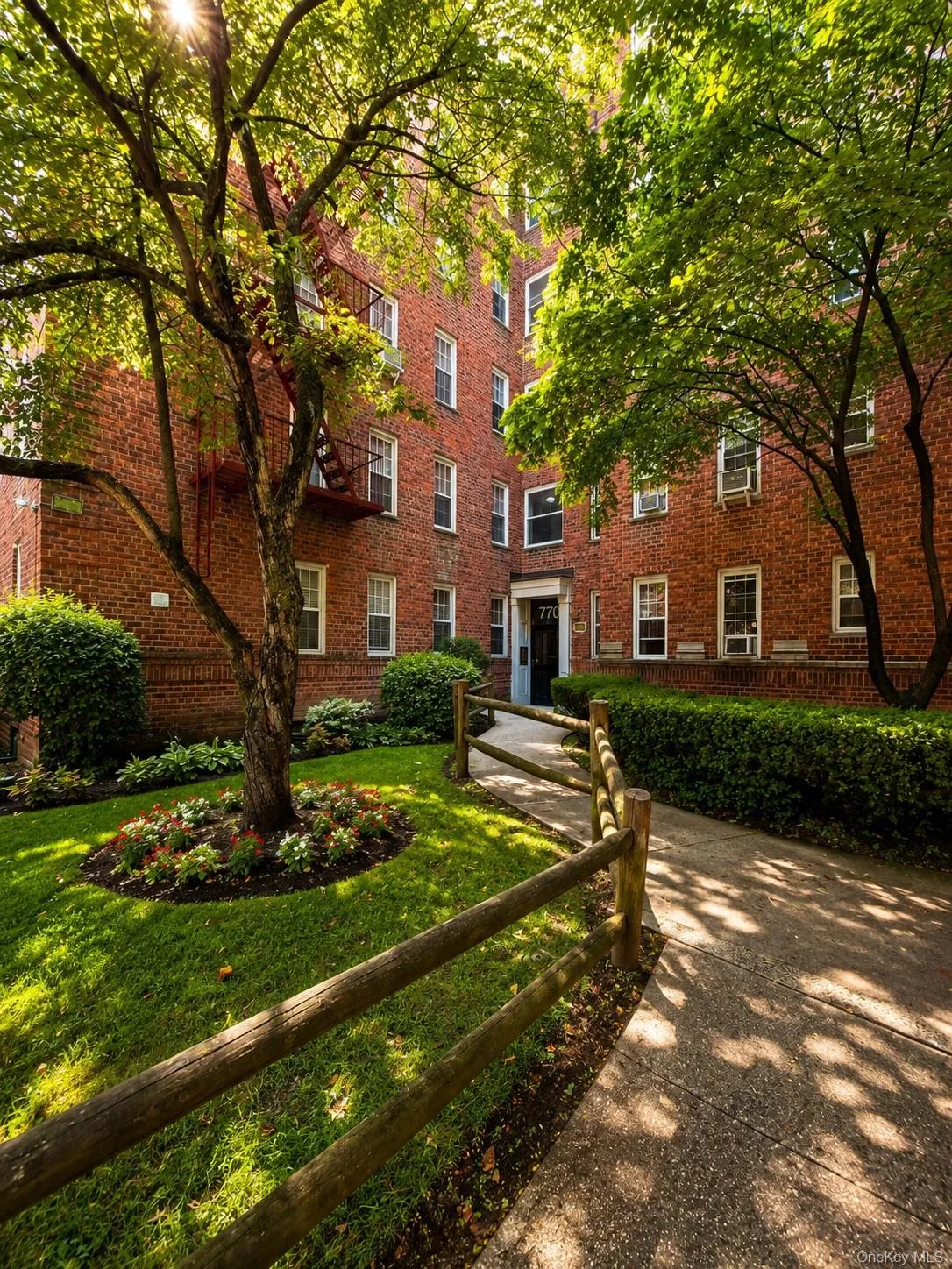 770 Bronx River Road, Yonkers, NY, 1 Bedroom Bedrooms, 3 Rooms Rooms,1 BathroomBathrooms,Residential,For Rent,Bronx River,0,1032184 770 Bronx River Road, Yonkers, NY, 1 Bedroom Bedrooms, 3 Rooms Rooms,1 BathroomBathrooms,Residential,For Rent,Bronx River,0,1032184