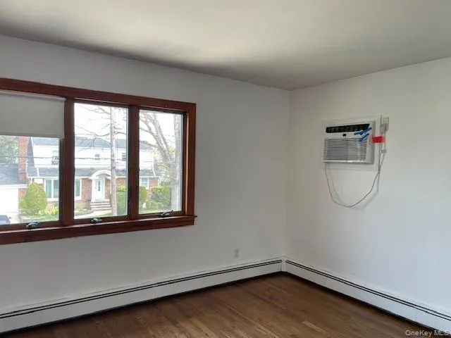 232 Catherine Avenue, Hempstead, NY, 1 Bedroom Bedrooms, 3 Rooms Rooms,1 BathroomBathrooms,Residential Lease,For Rent,Catherine,0,1032185 232 Catherine Avenue, Hempstead, NY, 1 Bedroom Bedrooms, 3 Rooms Rooms,1 BathroomBathrooms,Residential Lease,For Rent,Catherine,0,1032185