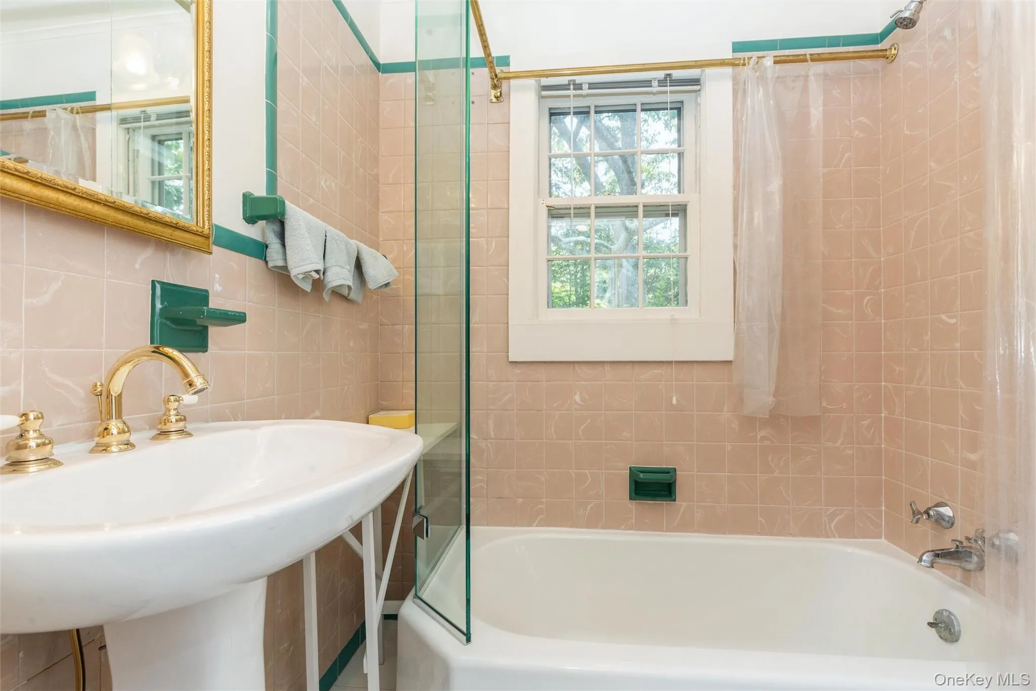 21 Oceanview Road, Southampton, NY, 2 Bedrooms Bedrooms, 6 Rooms Rooms,2 BathroomsBathrooms,Residential Lease,For Rent,Oceanview,0,1032186 21 Oceanview Road, Southampton, NY, 2 Bedrooms Bedrooms, 6 Rooms Rooms,2 BathroomsBathrooms,Residential Lease,For Rent,Oceanview,0,1032186