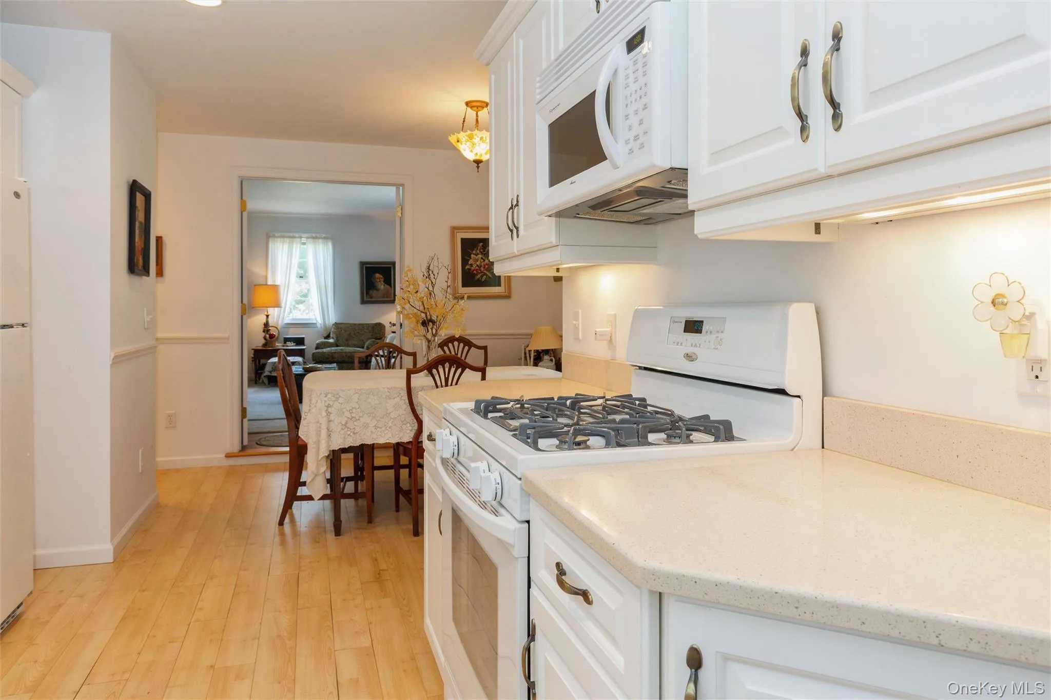 21 Oceanview Road, Southampton, NY, 2 Bedrooms Bedrooms, 6 Rooms Rooms,2 BathroomsBathrooms,Residential Lease,For Rent,Oceanview,0,1032186 21 Oceanview Road, Southampton, NY, 2 Bedrooms Bedrooms, 6 Rooms Rooms,2 BathroomsBathrooms,Residential Lease,For Rent,Oceanview,0,1032186