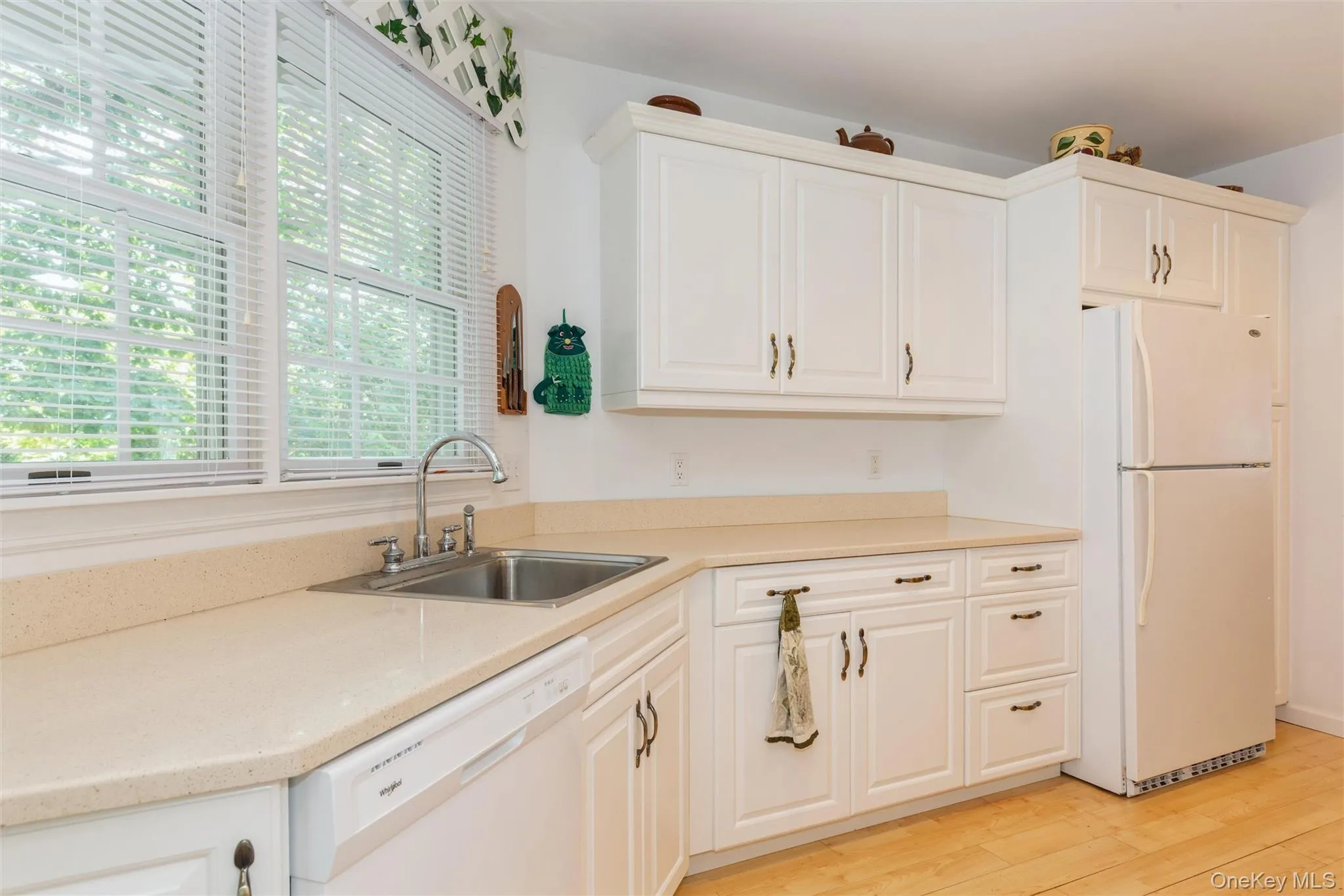 21 Oceanview Road, Southampton, NY, 2 Bedrooms Bedrooms, 6 Rooms Rooms,2 BathroomsBathrooms,Residential Lease,For Rent,Oceanview,0,1032186 21 Oceanview Road, Southampton, NY, 2 Bedrooms Bedrooms, 6 Rooms Rooms,2 BathroomsBathrooms,Residential Lease,For Rent,Oceanview,0,1032186