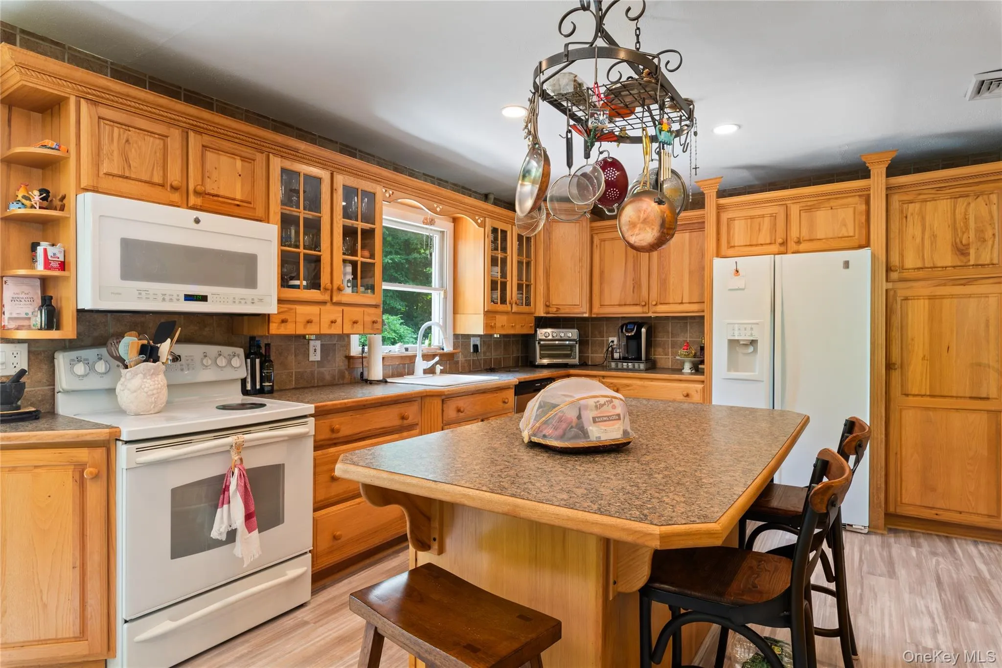 5 Colette Drive, Poughkeepsie (town), NY, 3 Bedrooms Bedrooms, 7 Rooms Rooms,2 BathroomsBathrooms,Residential,For Rent,Colette,0,1032188 5 Colette Drive, Poughkeepsie (town), NY, 3 Bedrooms Bedrooms, 7 Rooms Rooms,2 BathroomsBathrooms,Residential,For Rent,Colette,0,1032188