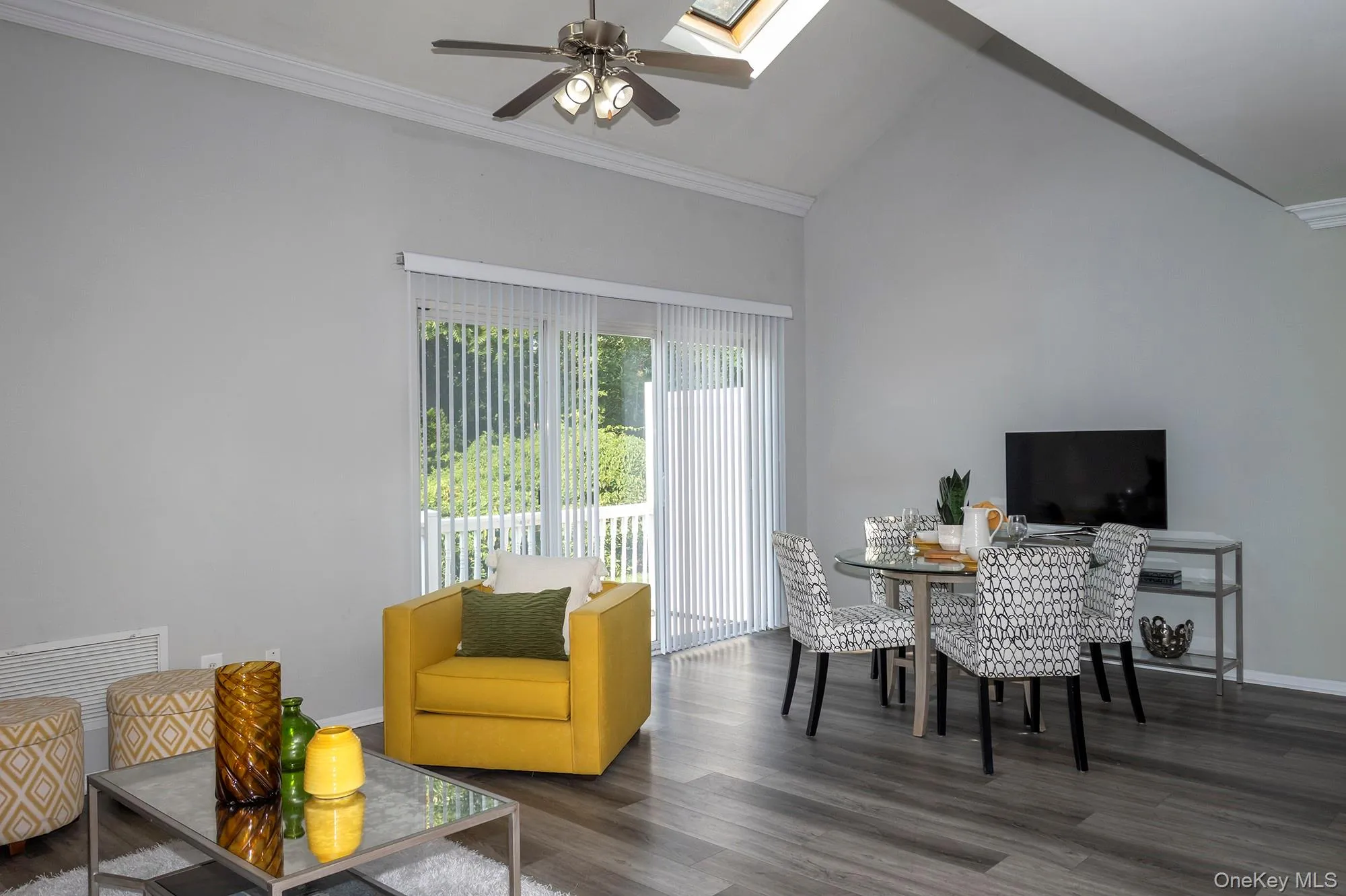 126 Horizon View Drive, Brookhaven, NY, 1 Bedroom Bedrooms, 7 Rooms Rooms,2 BathroomsBathrooms,Residential Lease,For Rent,Horizon View,0,1032190 126 Horizon View Drive, Brookhaven, NY, 1 Bedroom Bedrooms, 7 Rooms Rooms,2 BathroomsBathrooms,Residential Lease,For Rent,Horizon View,0,1032190