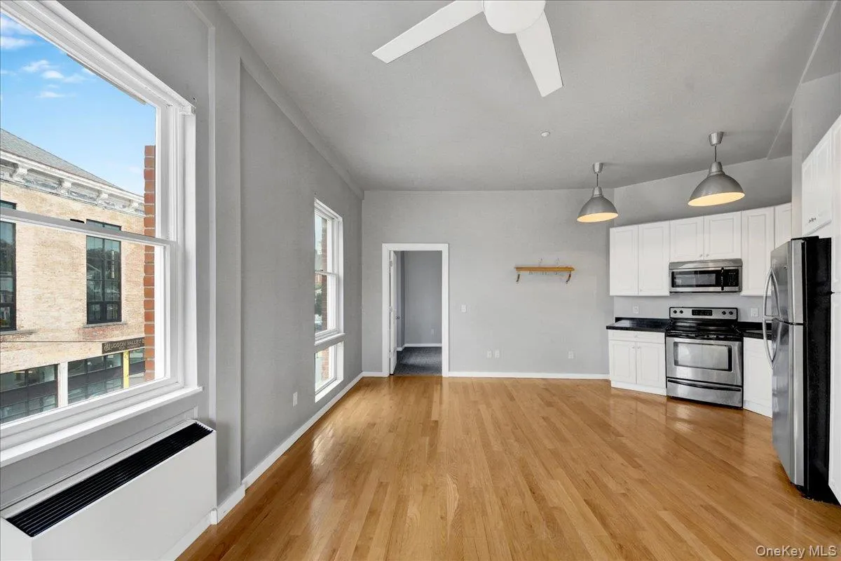 135 Main Street, Ossining, NY, 1 Bedroom Bedrooms, 3 Rooms Rooms,1 BathroomBathrooms,Residential,For Rent,Main,0,1032192 135 Main Street, Ossining, NY, 1 Bedroom Bedrooms, 3 Rooms Rooms,1 BathroomBathrooms,Residential,For Rent,Main,0,1032192