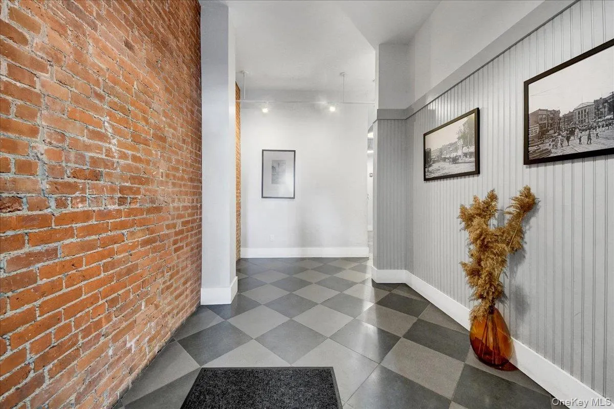 135 Main Street, Ossining, NY, 1 Bedroom Bedrooms, 3 Rooms Rooms,1 BathroomBathrooms,Residential,For Rent,Main,0,1032192 135 Main Street, Ossining, NY, 1 Bedroom Bedrooms, 3 Rooms Rooms,1 BathroomBathrooms,Residential,For Rent,Main,0,1032192