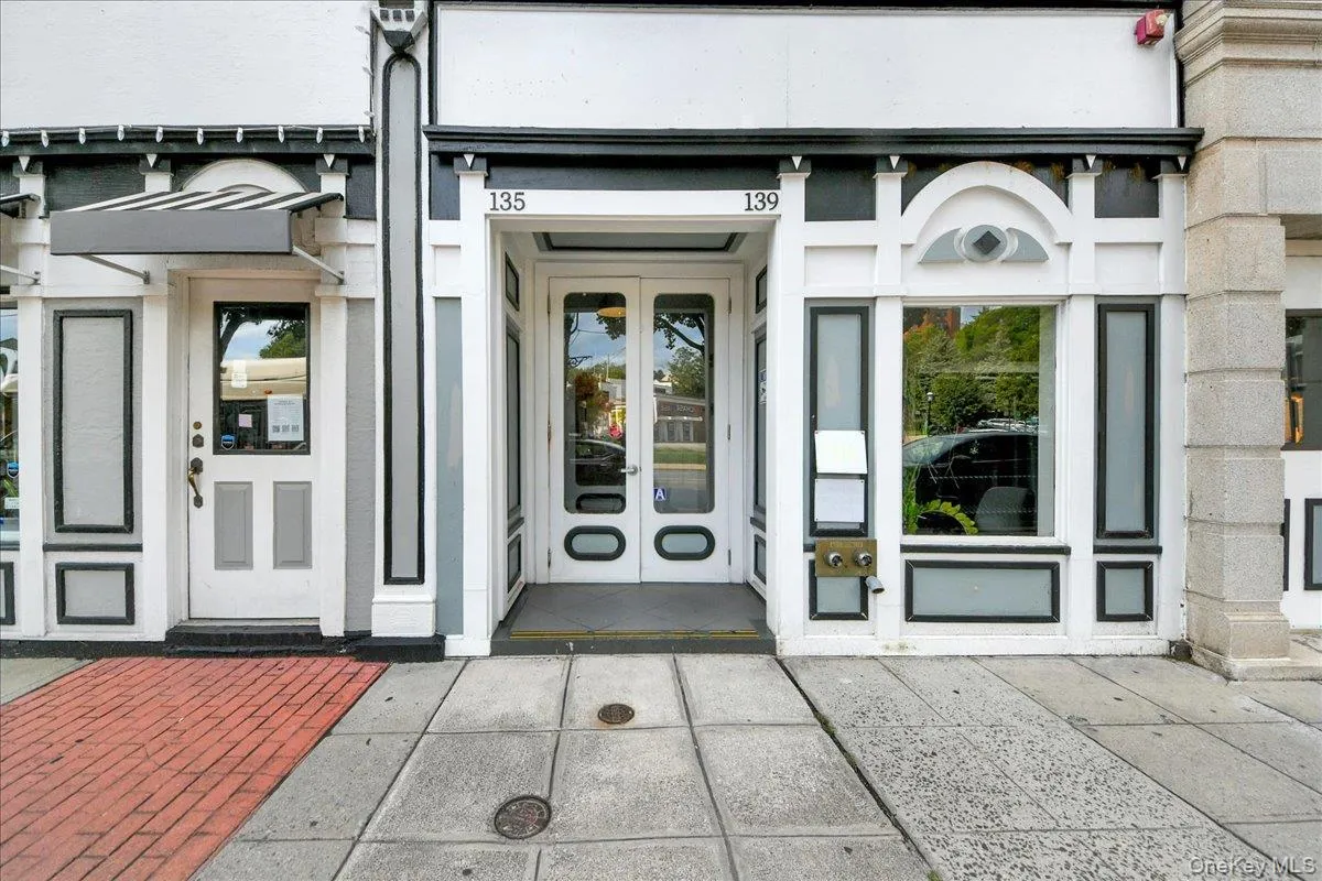 135 Main Street, Ossining, NY, 1 Bedroom Bedrooms, 3 Rooms Rooms,1 BathroomBathrooms,Residential,For Rent,Main,0,1032192 135 Main Street, Ossining, NY, 1 Bedroom Bedrooms, 3 Rooms Rooms,1 BathroomBathrooms,Residential,For Rent,Main,0,1032192
