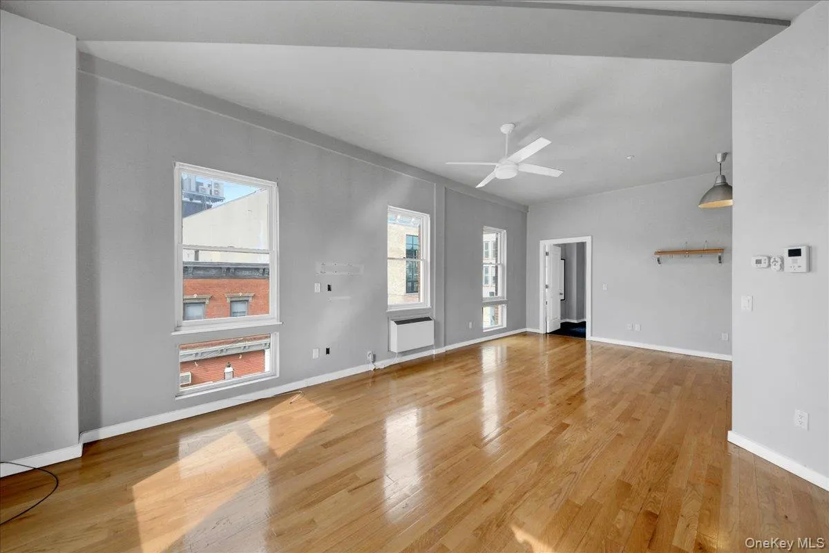 135 Main Street, Ossining, NY, 1 Bedroom Bedrooms, 3 Rooms Rooms,1 BathroomBathrooms,Residential,For Rent,Main,0,1032192 135 Main Street, Ossining, NY, 1 Bedroom Bedrooms, 3 Rooms Rooms,1 BathroomBathrooms,Residential,For Rent,Main,0,1032192