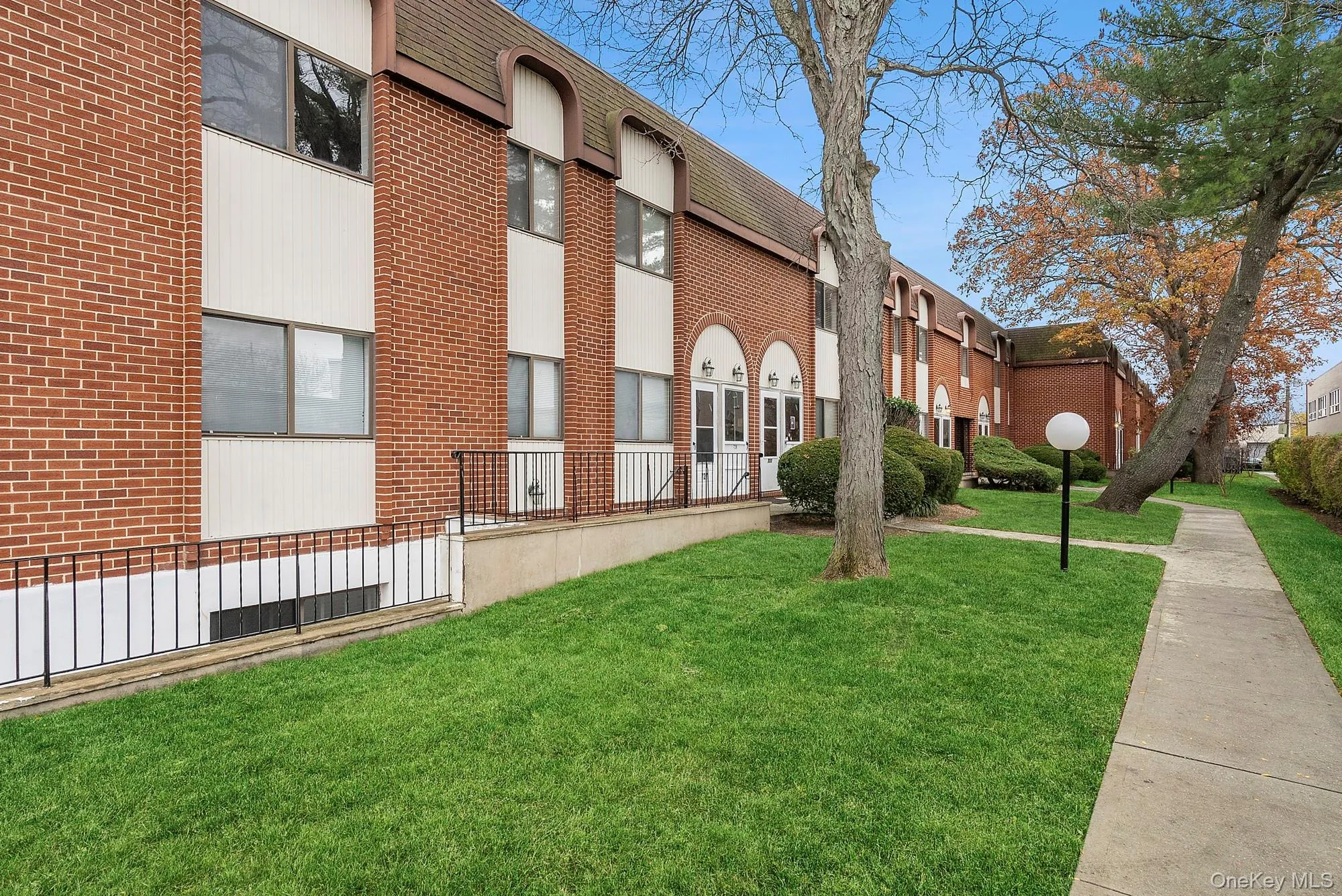 643 Chestnut Street, Hempstead, NY, 2 Bedrooms Bedrooms, 5 Rooms Rooms,2 BathroomsBathrooms,Residential Lease,For Rent,Chestnut,0,1032193 643 Chestnut Street, Hempstead, NY, 2 Bedrooms Bedrooms, 5 Rooms Rooms,2 BathroomsBathrooms,Residential Lease,For Rent,Chestnut,0,1032193
