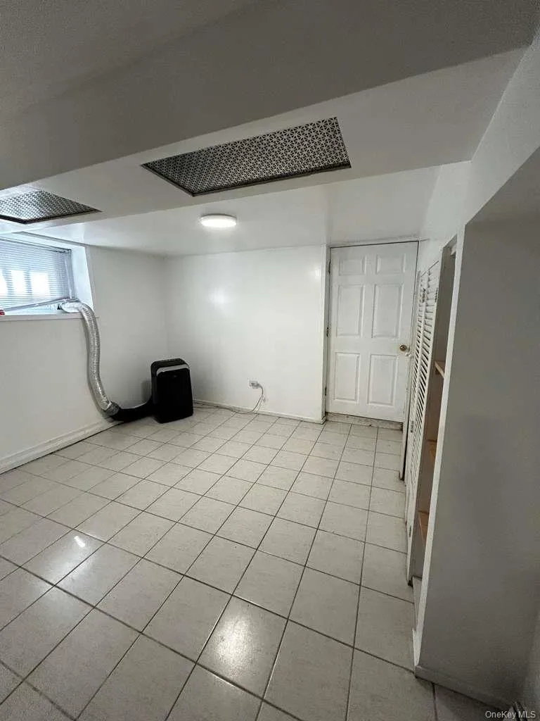 30 Ferdinand Place, New Rochelle, NY, 1 Bedroom Bedrooms, ,1 BathroomBathrooms,Residential Lease,For Rent,Ferdinand,0,1032202 30 Ferdinand Place, New Rochelle, NY, 1 Bedroom Bedrooms, ,1 BathroomBathrooms,Residential Lease,For Rent,Ferdinand,0,1032202