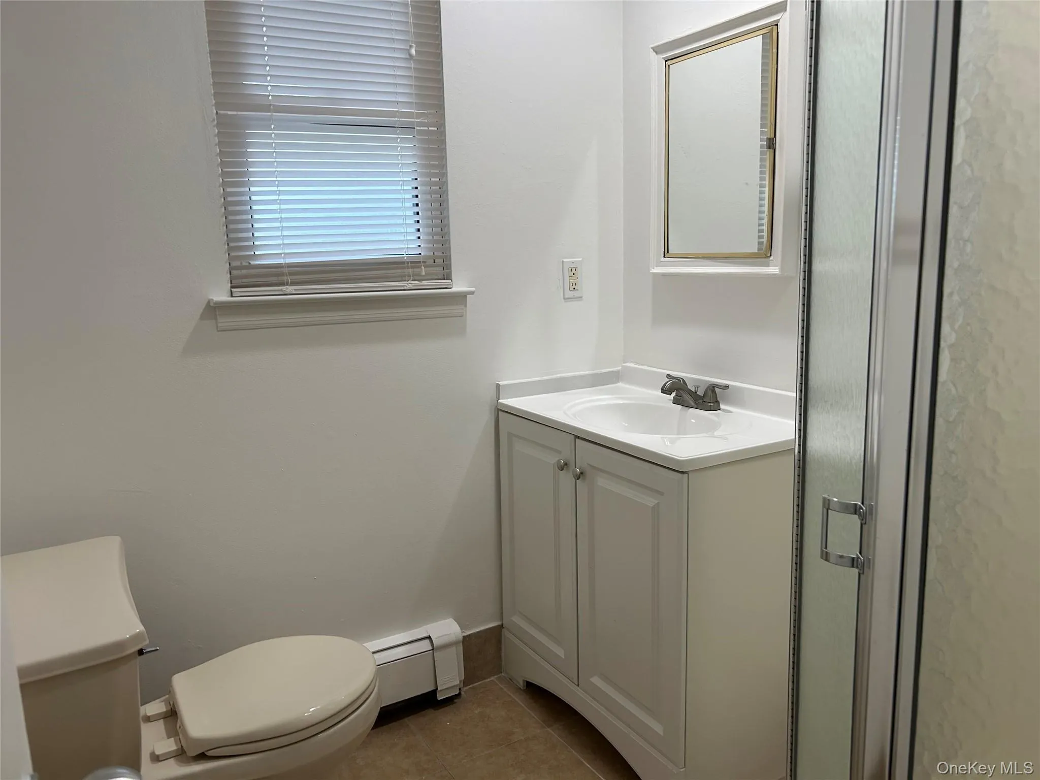 4 Ashwood Road, North Hempstead, NY, 2 Bedrooms Bedrooms, 5 Rooms Rooms,2 BathroomsBathrooms,Residential Lease,For Rent,Ashwood,0,1032207 4 Ashwood Road, North Hempstead, NY, 2 Bedrooms Bedrooms, 5 Rooms Rooms,2 BathroomsBathrooms,Residential Lease,For Rent,Ashwood,0,1032207