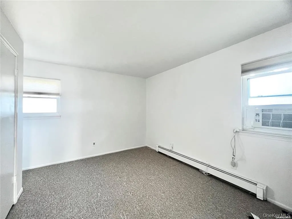 4 Ashwood Road, North Hempstead, NY, 2 Bedrooms Bedrooms, 5 Rooms Rooms,2 BathroomsBathrooms,Residential Lease,For Rent,Ashwood,0,1032207 4 Ashwood Road, North Hempstead, NY, 2 Bedrooms Bedrooms, 5 Rooms Rooms,2 BathroomsBathrooms,Residential Lease,For Rent,Ashwood,0,1032207