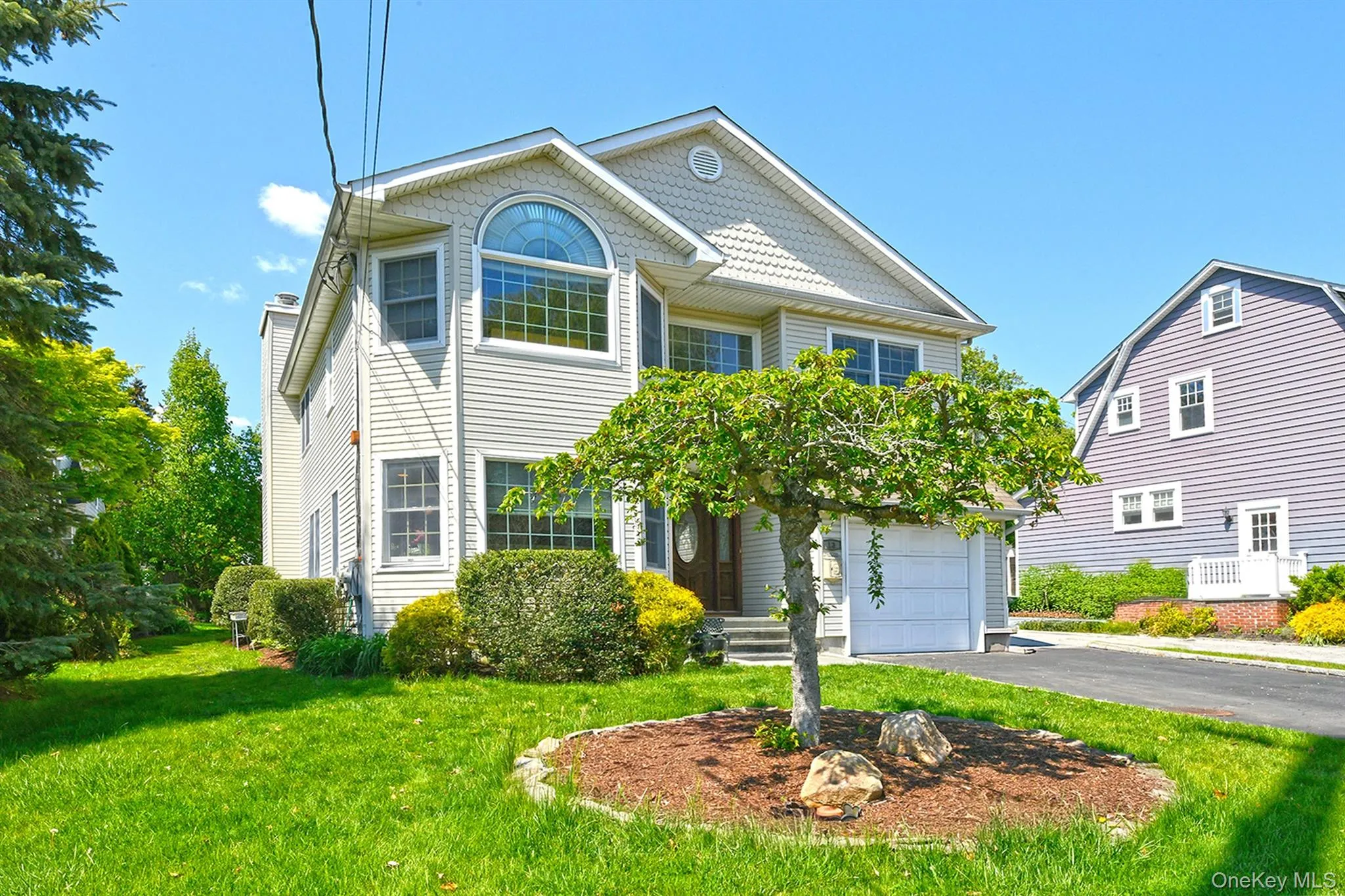 13 Sheppard Street, Oyster Bay, NY, 4 Bedrooms Bedrooms, 8 Rooms Rooms,2 BathroomsBathrooms,Residential Lease,For Rent,Sheppard,0,1032209 13 Sheppard Street, Oyster Bay, NY, 4 Bedrooms Bedrooms, 8 Rooms Rooms,2 BathroomsBathrooms,Residential Lease,For Rent,Sheppard,0,1032209