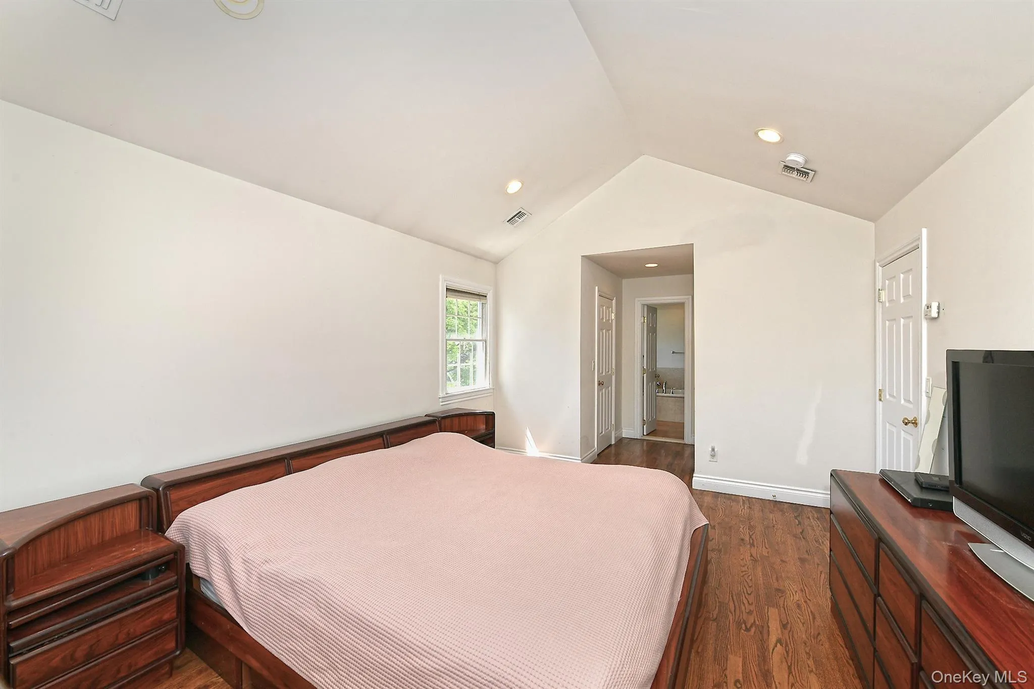 13 Sheppard Street, Oyster Bay, NY, 4 Bedrooms Bedrooms, 8 Rooms Rooms,2 BathroomsBathrooms,Residential Lease,For Rent,Sheppard,0,1032209 13 Sheppard Street, Oyster Bay, NY, 4 Bedrooms Bedrooms, 8 Rooms Rooms,2 BathroomsBathrooms,Residential Lease,For Rent,Sheppard,0,1032209