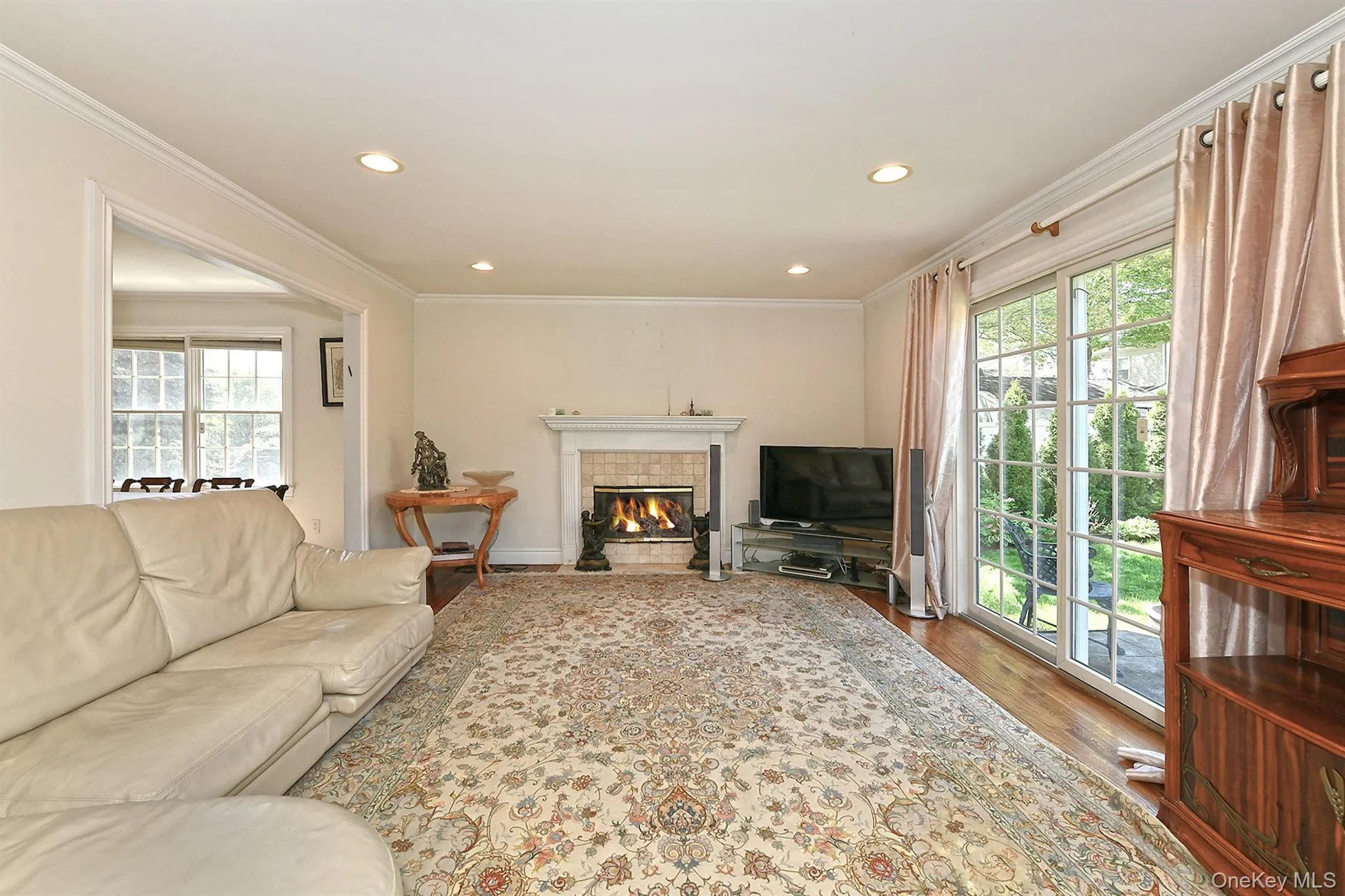 13 Sheppard Street, Oyster Bay, NY, 4 Bedrooms Bedrooms, 8 Rooms Rooms,2 BathroomsBathrooms,Residential Lease,For Rent,Sheppard,0,1032209 13 Sheppard Street, Oyster Bay, NY, 4 Bedrooms Bedrooms, 8 Rooms Rooms,2 BathroomsBathrooms,Residential Lease,For Rent,Sheppard,0,1032209
