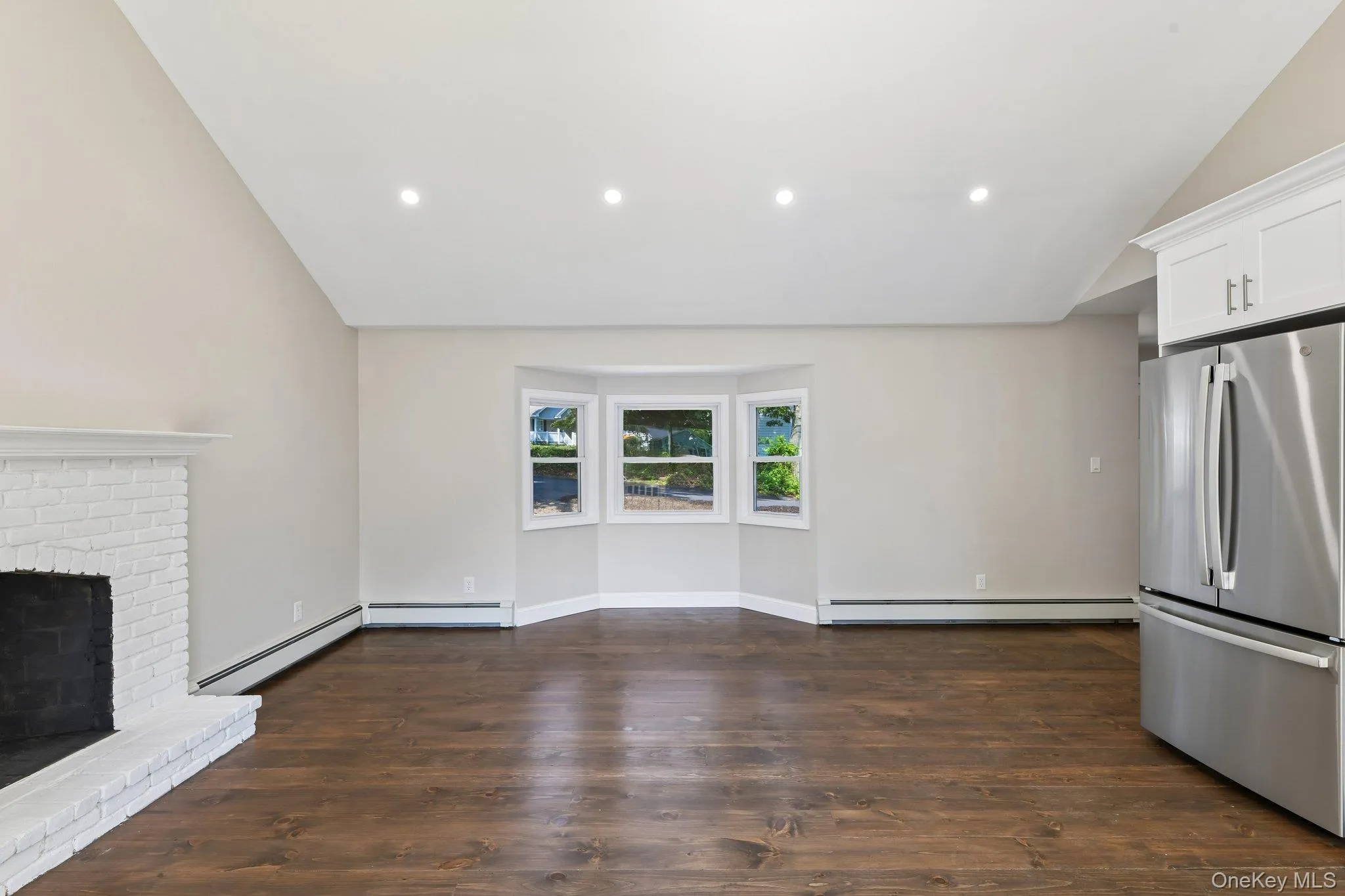 5 Kew Drive, Brookhaven, NY, 2 Bedrooms Bedrooms, 5 Rooms Rooms,1 BathroomBathrooms,Residential,For Rent,Kew,0,1032212 5 Kew Drive, Brookhaven, NY, 2 Bedrooms Bedrooms, 5 Rooms Rooms,1 BathroomBathrooms,Residential,For Rent,Kew,0,1032212