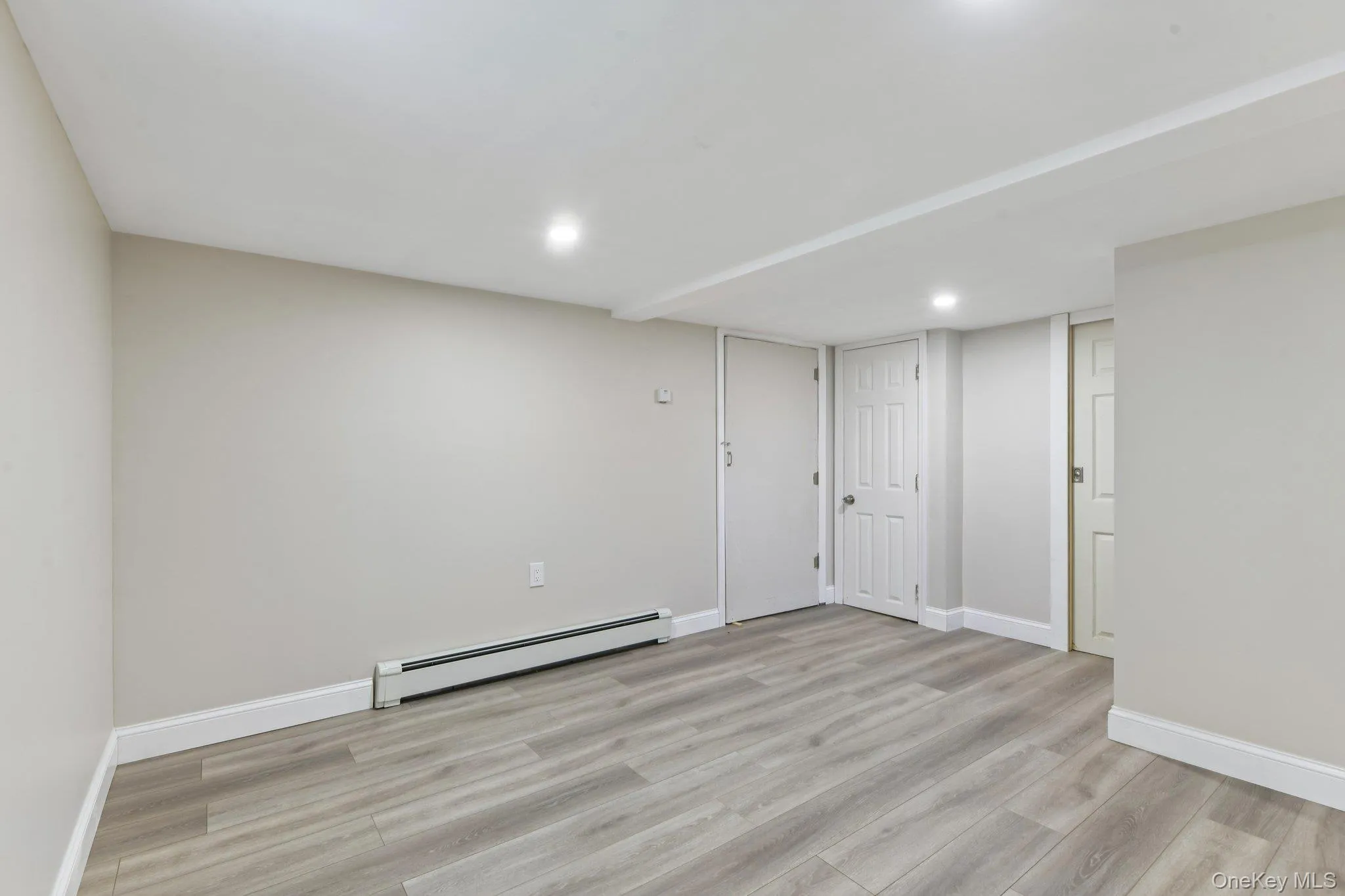 5 Kew Drive, Brookhaven, NY, 2 Bedrooms Bedrooms, 5 Rooms Rooms,1 BathroomBathrooms,Residential,For Rent,Kew,0,1032212 5 Kew Drive, Brookhaven, NY, 2 Bedrooms Bedrooms, 5 Rooms Rooms,1 BathroomBathrooms,Residential,For Rent,Kew,0,1032212