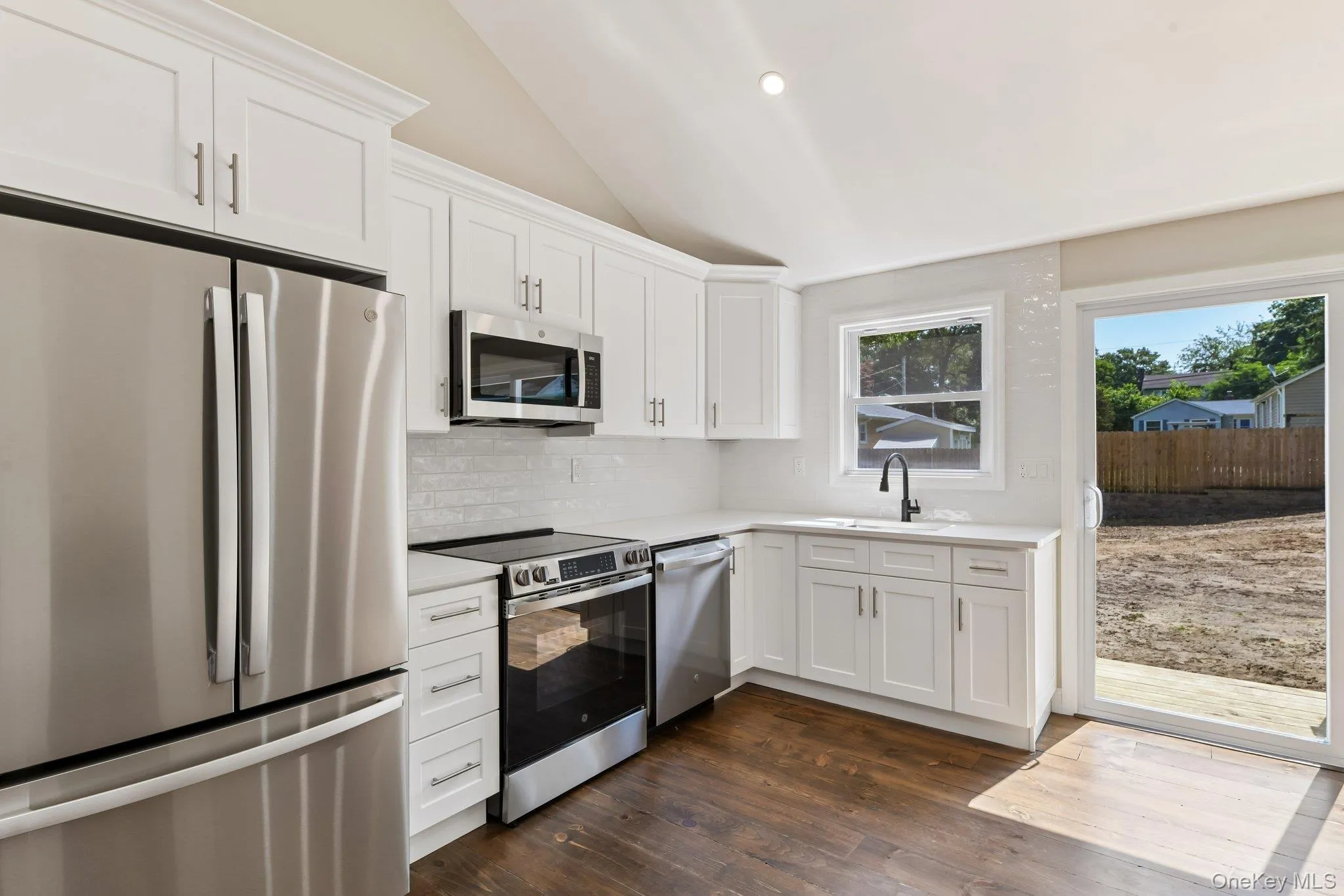 5 Kew Drive, Brookhaven, NY, 2 Bedrooms Bedrooms, 5 Rooms Rooms,1 BathroomBathrooms,Residential,For Rent,Kew,0,1032212 5 Kew Drive, Brookhaven, NY, 2 Bedrooms Bedrooms, 5 Rooms Rooms,1 BathroomBathrooms,Residential,For Rent,Kew,0,1032212
