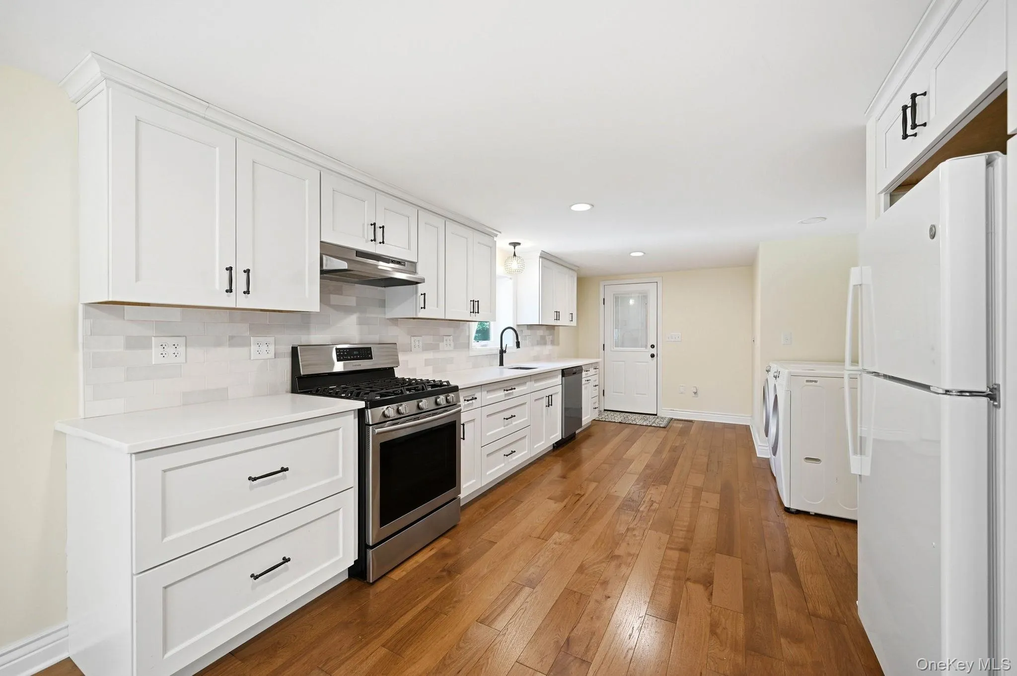 Look at the gleaming wood flooring. Look at the gleaming wood flooring.