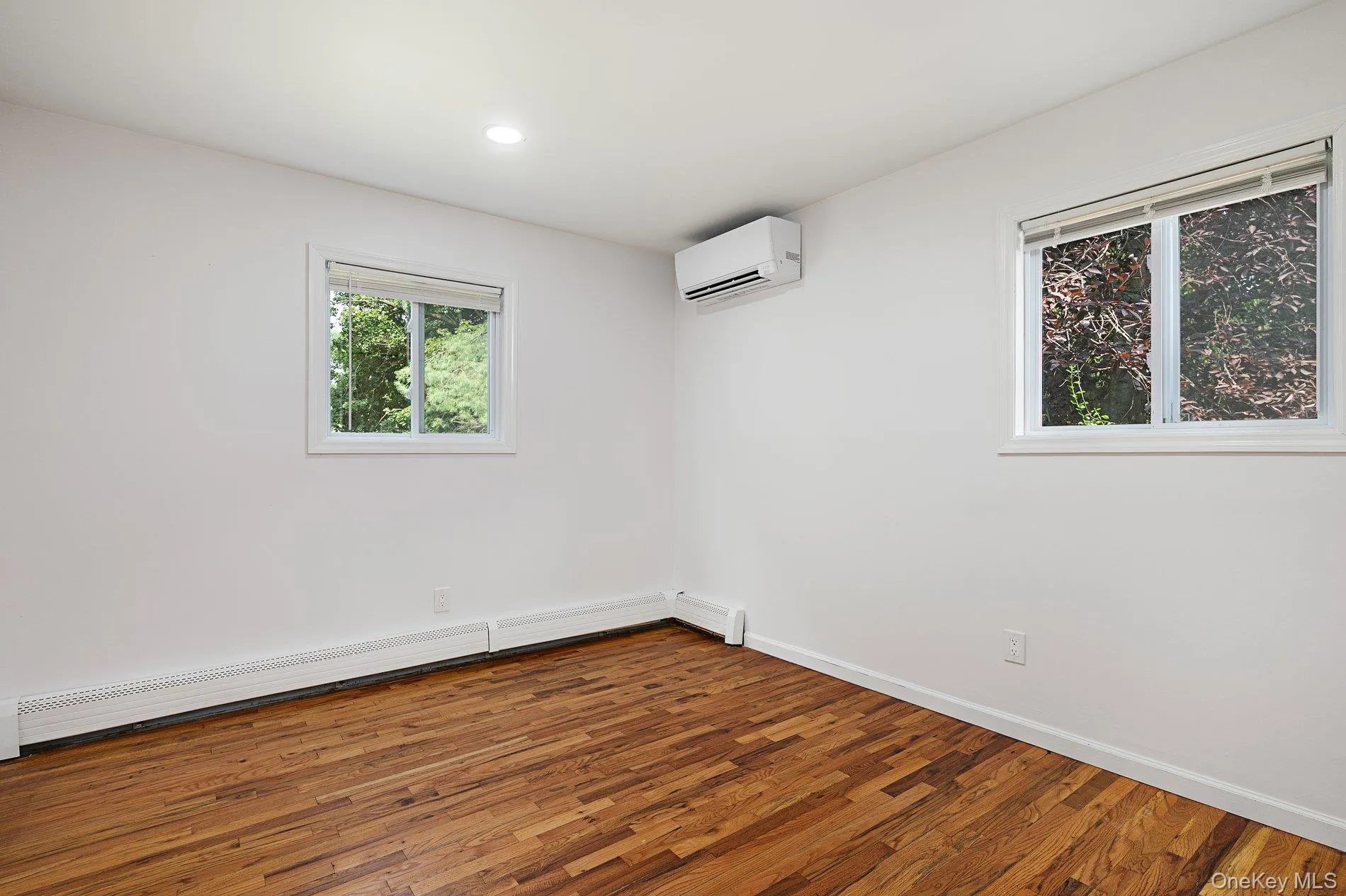 62 Lincoln Avenue, Huntington, NY, 4 Bedrooms Bedrooms, 6 Rooms Rooms,3 BathroomsBathrooms,Residential Lease,For Rent,Lincoln,0,1032222 62 Lincoln Avenue, Huntington, NY, 4 Bedrooms Bedrooms, 6 Rooms Rooms,3 BathroomsBathrooms,Residential Lease,For Rent,Lincoln,0,1032222