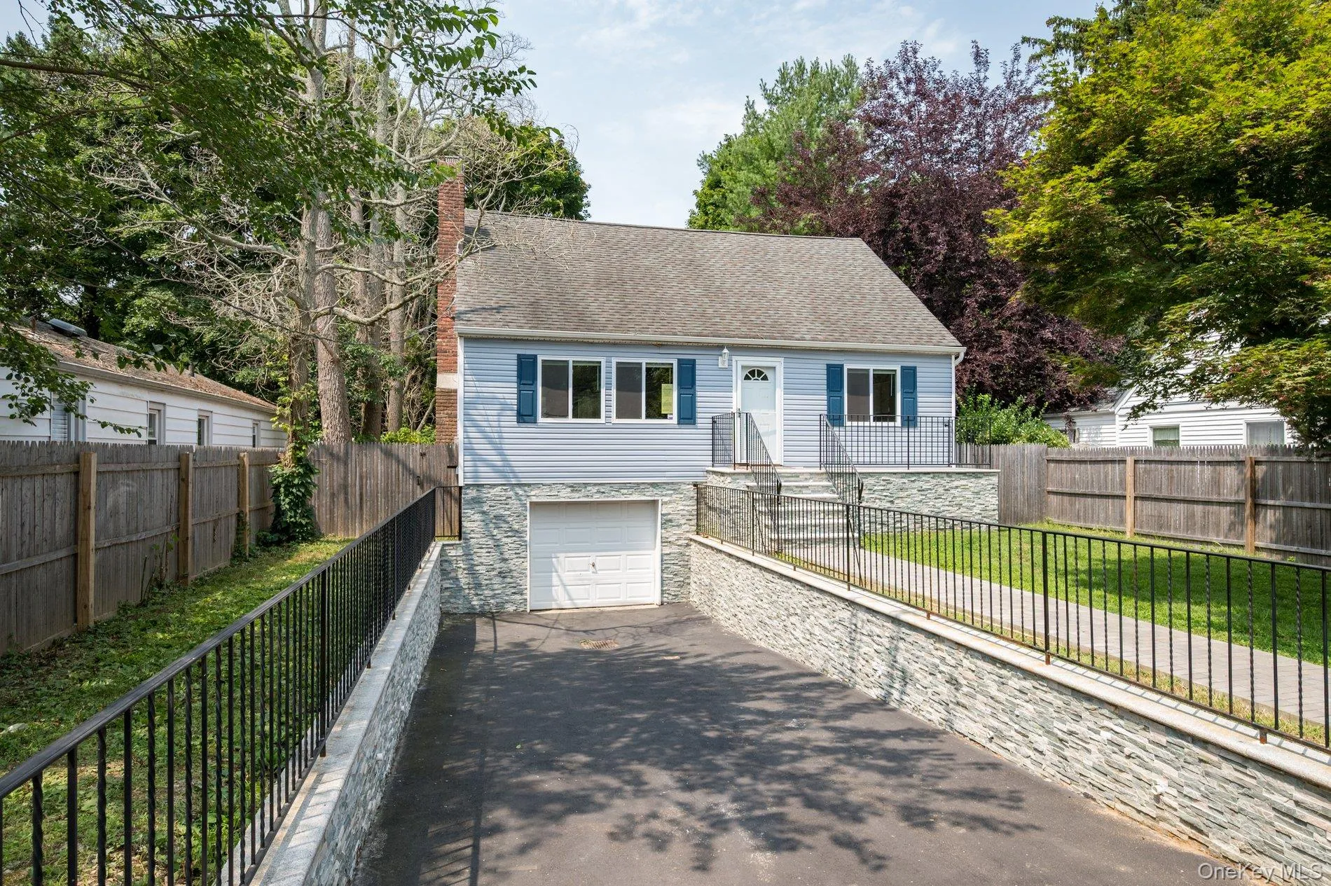 62 Lincoln Avenue, Huntington, NY, 4 Bedrooms Bedrooms, 6 Rooms Rooms,3 BathroomsBathrooms,Residential Lease,For Rent,Lincoln,0,1032222 62 Lincoln Avenue, Huntington, NY, 4 Bedrooms Bedrooms, 6 Rooms Rooms,3 BathroomsBathrooms,Residential Lease,For Rent,Lincoln,0,1032222