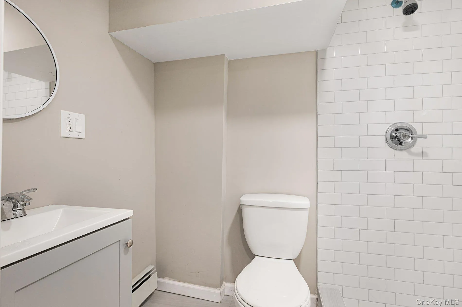 62 Lincoln Avenue, Huntington, NY, 4 Bedrooms Bedrooms, 6 Rooms Rooms,3 BathroomsBathrooms,Residential Lease,For Rent,Lincoln,0,1032222 62 Lincoln Avenue, Huntington, NY, 4 Bedrooms Bedrooms, 6 Rooms Rooms,3 BathroomsBathrooms,Residential Lease,For Rent,Lincoln,0,1032222