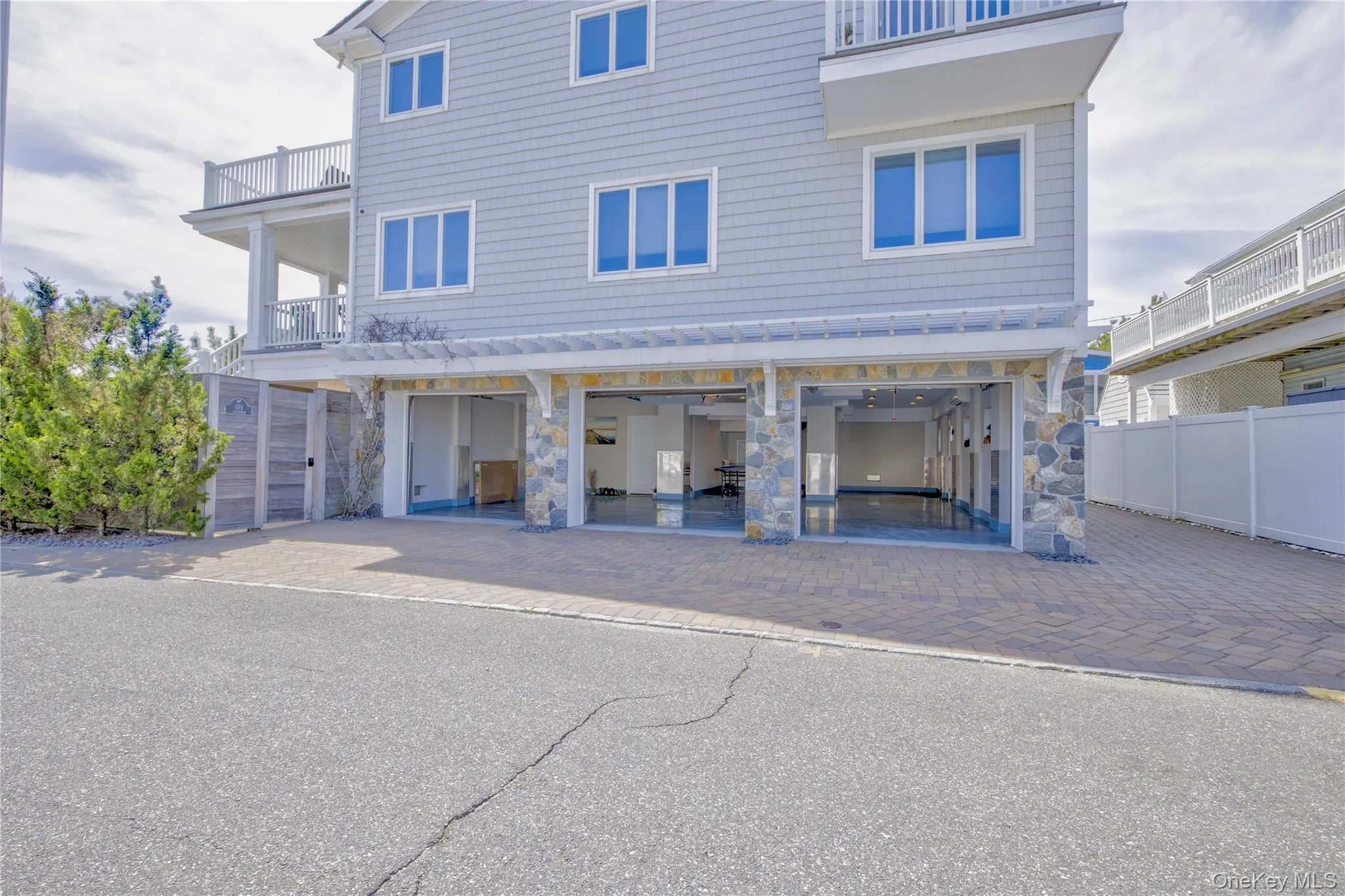 879 Oceanfront, Long Beach, NY, 5 Bedrooms Bedrooms, 8 Rooms Rooms,5 BathroomsBathrooms,Residential,For Rent,Oceanfront,0,1032224 879 Oceanfront, Long Beach, NY, 5 Bedrooms Bedrooms, 8 Rooms Rooms,5 BathroomsBathrooms,Residential,For Rent,Oceanfront,0,1032224