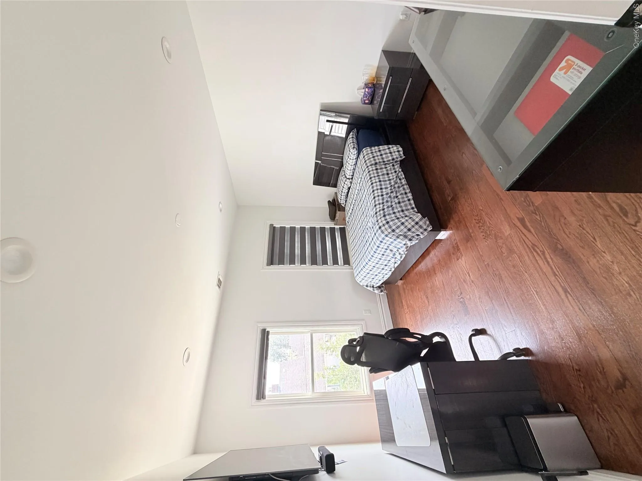 16 Eden Lane, Hempstead, NY, 5 Bedrooms Bedrooms, 15 Rooms Rooms,4 BathroomsBathrooms,Residential Lease,For Rent,Eden,0,1032231 16 Eden Lane, Hempstead, NY, 5 Bedrooms Bedrooms, 15 Rooms Rooms,4 BathroomsBathrooms,Residential Lease,For Rent,Eden,0,1032231