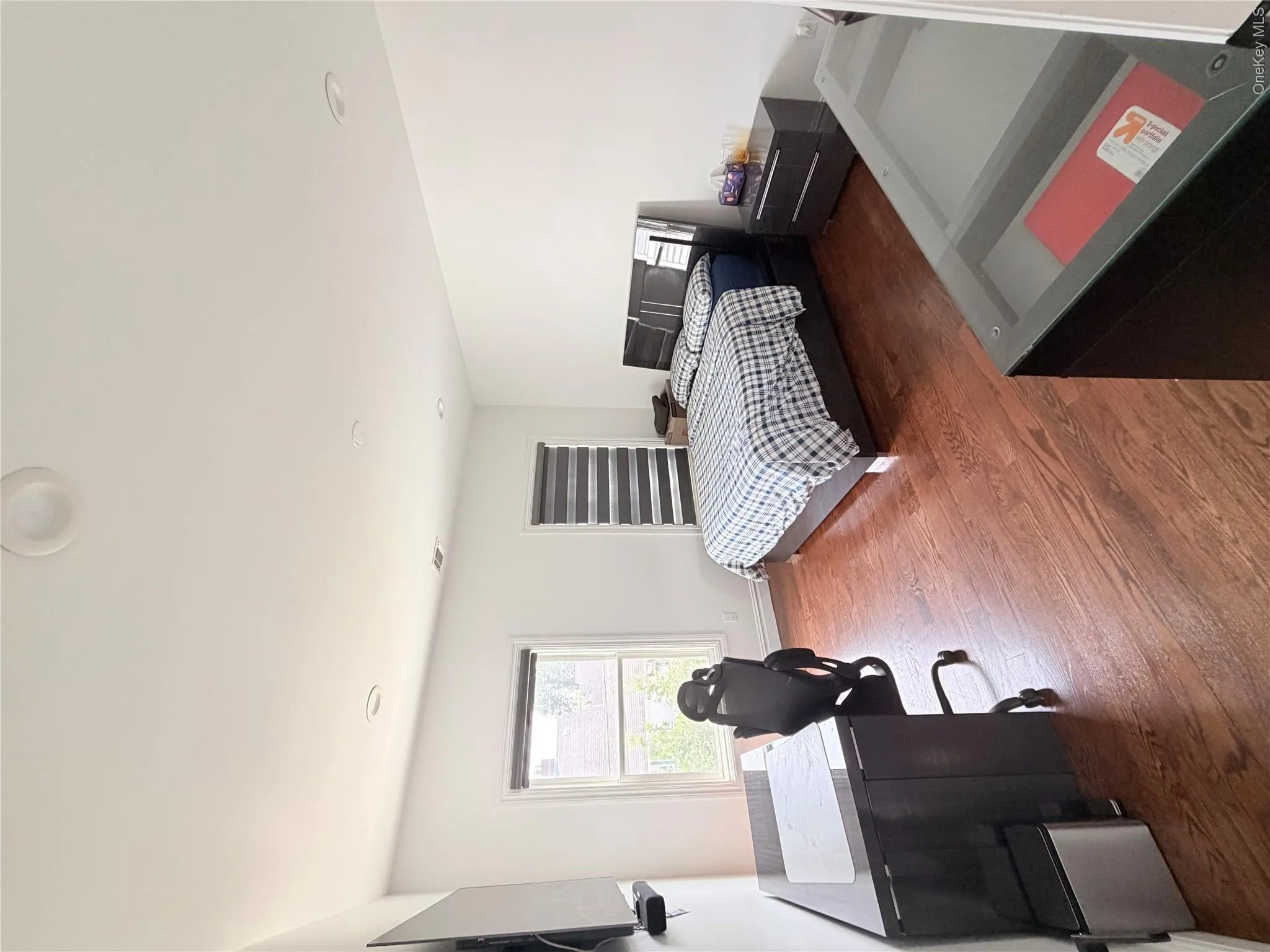 16 Eden Lane, Hempstead, NY, 5 Bedrooms Bedrooms, 15 Rooms Rooms,4 BathroomsBathrooms,Residential Lease,For Rent,Eden,0,1032231 16 Eden Lane, Hempstead, NY, 5 Bedrooms Bedrooms, 15 Rooms Rooms,4 BathroomsBathrooms,Residential Lease,For Rent,Eden,0,1032231