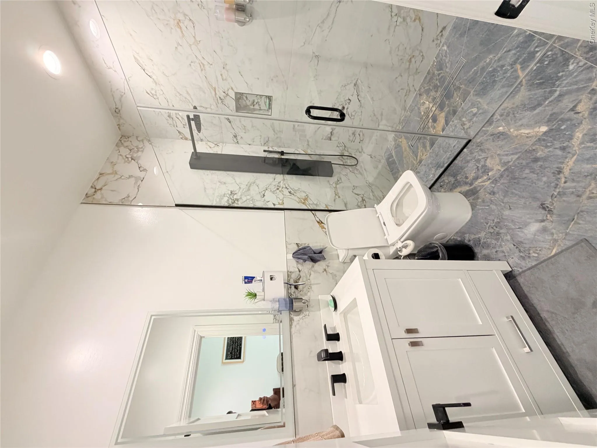 16 Eden Lane, Hempstead, NY, 5 Bedrooms Bedrooms, 15 Rooms Rooms,4 BathroomsBathrooms,Residential Lease,For Rent,Eden,0,1032231 16 Eden Lane, Hempstead, NY, 5 Bedrooms Bedrooms, 15 Rooms Rooms,4 BathroomsBathrooms,Residential Lease,For Rent,Eden,0,1032231