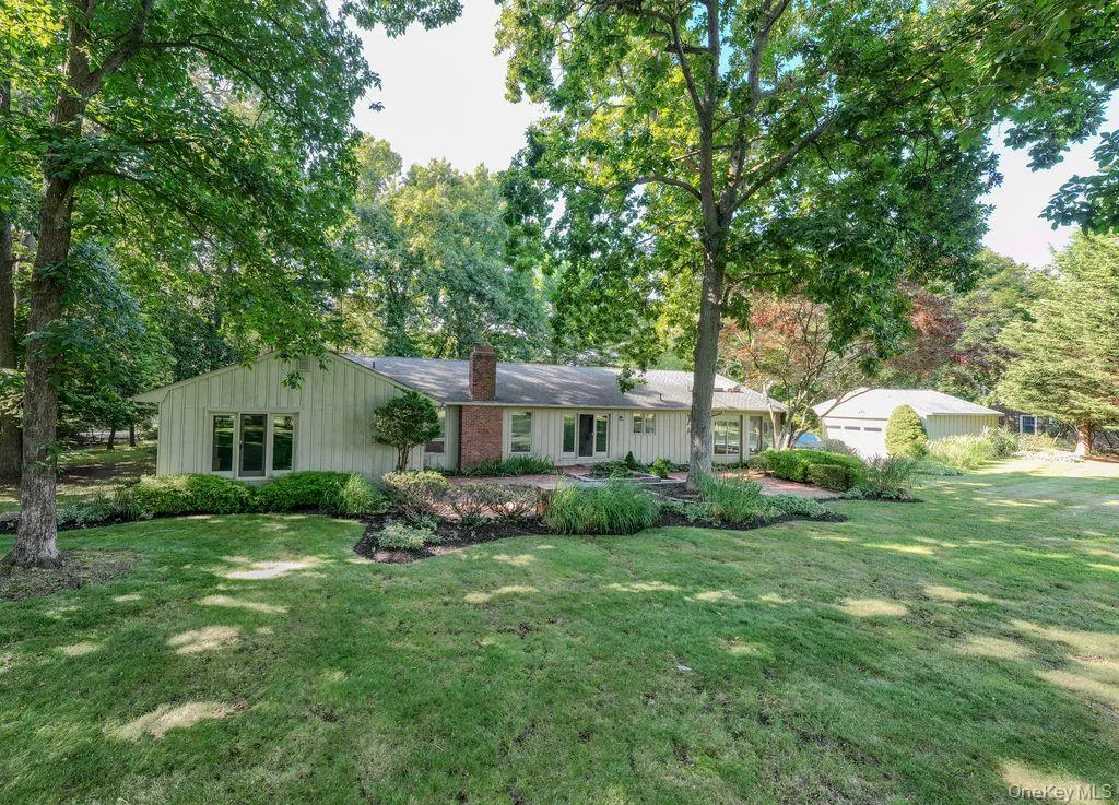30 Fairway Drive, Brookhaven, NY, 5 Bedrooms Bedrooms, 9 Rooms Rooms,3 BathroomsBathrooms,Residential,For Rent,Fairway,0,1032233 30 Fairway Drive, Brookhaven, NY, 5 Bedrooms Bedrooms, 9 Rooms Rooms,3 BathroomsBathrooms,Residential,For Rent,Fairway,0,1032233