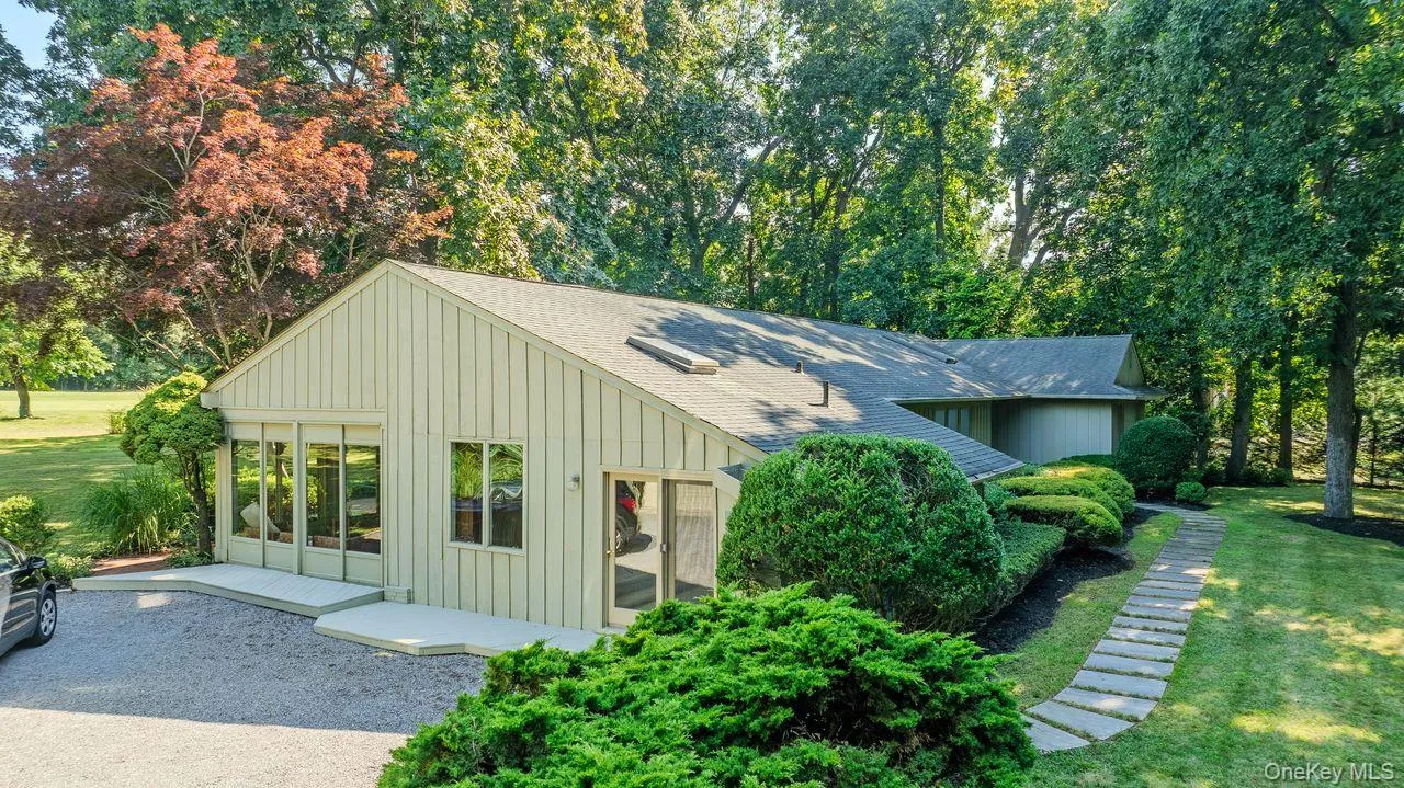 30 Fairway Drive, Brookhaven, NY, 5 Bedrooms Bedrooms, 9 Rooms Rooms,3 BathroomsBathrooms,Residential,For Rent,Fairway,0,1032233 30 Fairway Drive, Brookhaven, NY, 5 Bedrooms Bedrooms, 9 Rooms Rooms,3 BathroomsBathrooms,Residential,For Rent,Fairway,0,1032233