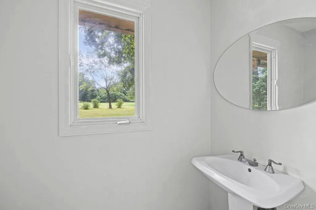 30 Fairway Drive, Brookhaven, NY, 5 Bedrooms Bedrooms, 9 Rooms Rooms,3 BathroomsBathrooms,Residential,For Rent,Fairway,0,1032233 30 Fairway Drive, Brookhaven, NY, 5 Bedrooms Bedrooms, 9 Rooms Rooms,3 BathroomsBathrooms,Residential,For Rent,Fairway,0,1032233