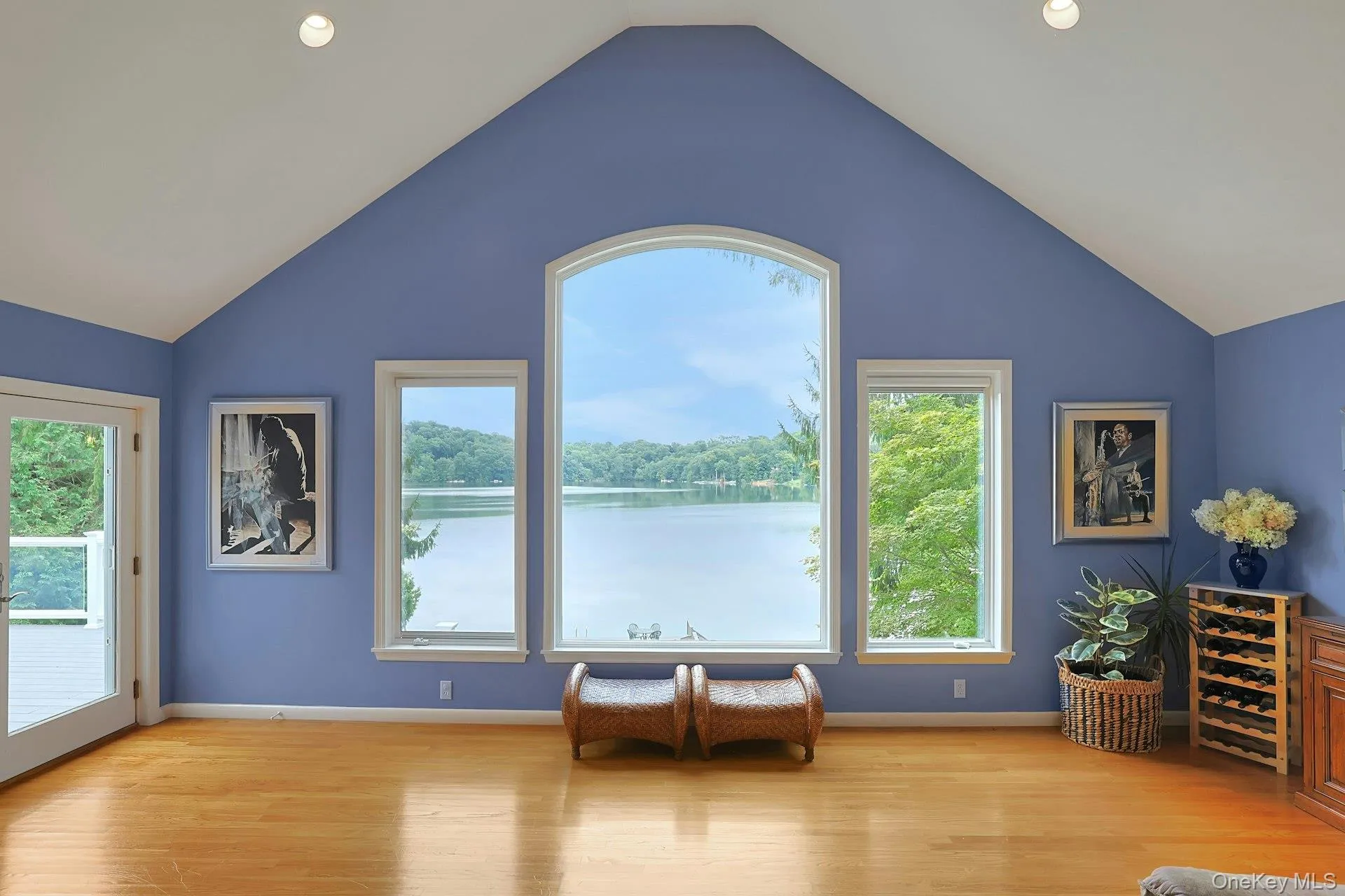 Take in breathtaking lake views from the comfort of your living room. Every day feels like a getaway. Take in breathtaking lake views from the comfort of your living room. Every day feels like a getaway.