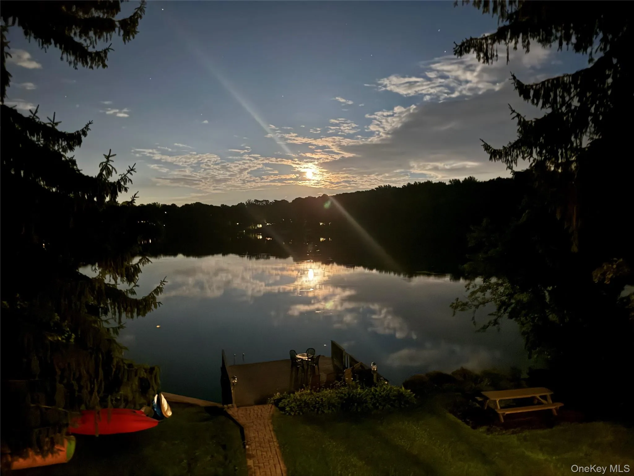 Experience the magic of moonlight on the lake. S'mores after a day of waterskiing sounds good. Experience the magic of moonlight on the lake. S'mores after a day of waterskiing sounds good.