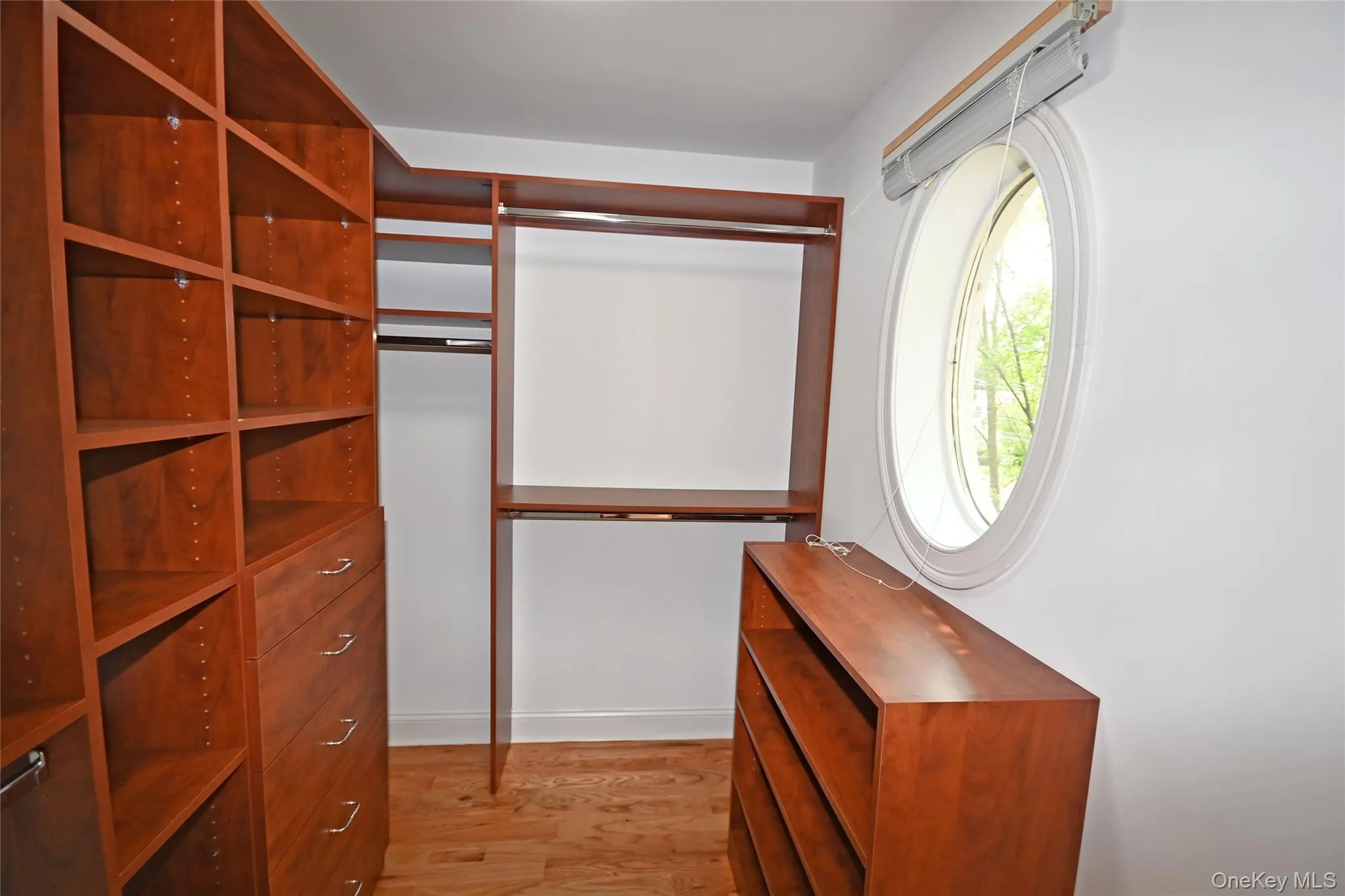 91 Baker Hill Road, North Hempstead, NY, 4 Bedrooms Bedrooms, 8 Rooms Rooms,3 BathroomsBathrooms,Residential Lease,For Rent,Baker Hill,0,1032243 91 Baker Hill Road, North Hempstead, NY, 4 Bedrooms Bedrooms, 8 Rooms Rooms,3 BathroomsBathrooms,Residential Lease,For Rent,Baker Hill,0,1032243