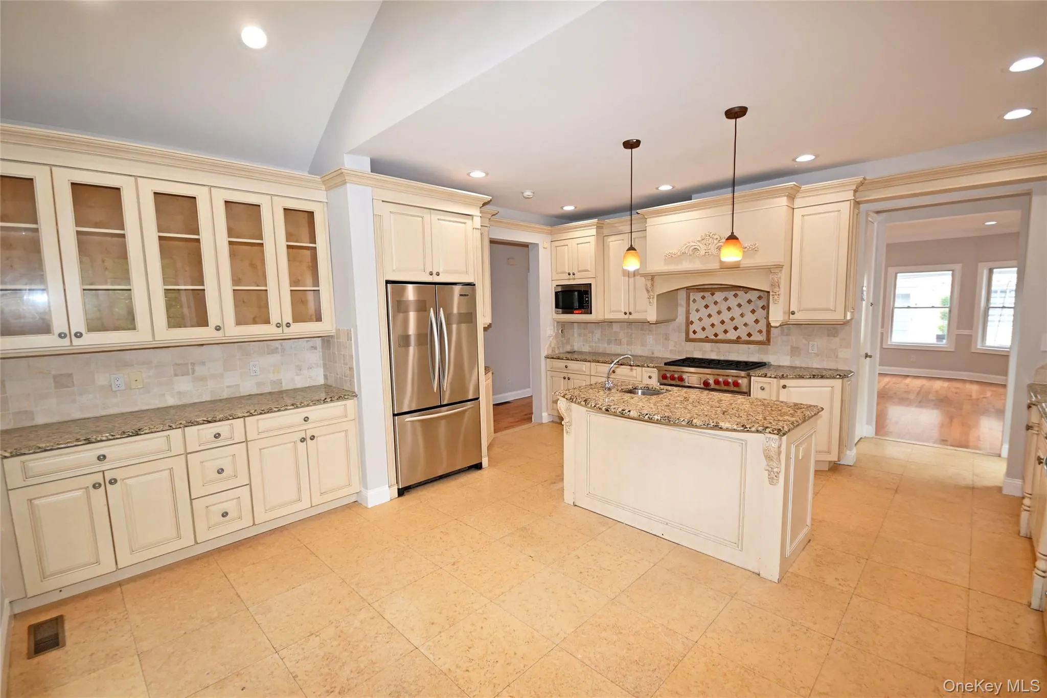 91 Baker Hill Road, North Hempstead, NY, 4 Bedrooms Bedrooms, 8 Rooms Rooms,3 BathroomsBathrooms,Residential Lease,For Rent,Baker Hill,0,1032243 91 Baker Hill Road, North Hempstead, NY, 4 Bedrooms Bedrooms, 8 Rooms Rooms,3 BathroomsBathrooms,Residential Lease,For Rent,Baker Hill,0,1032243