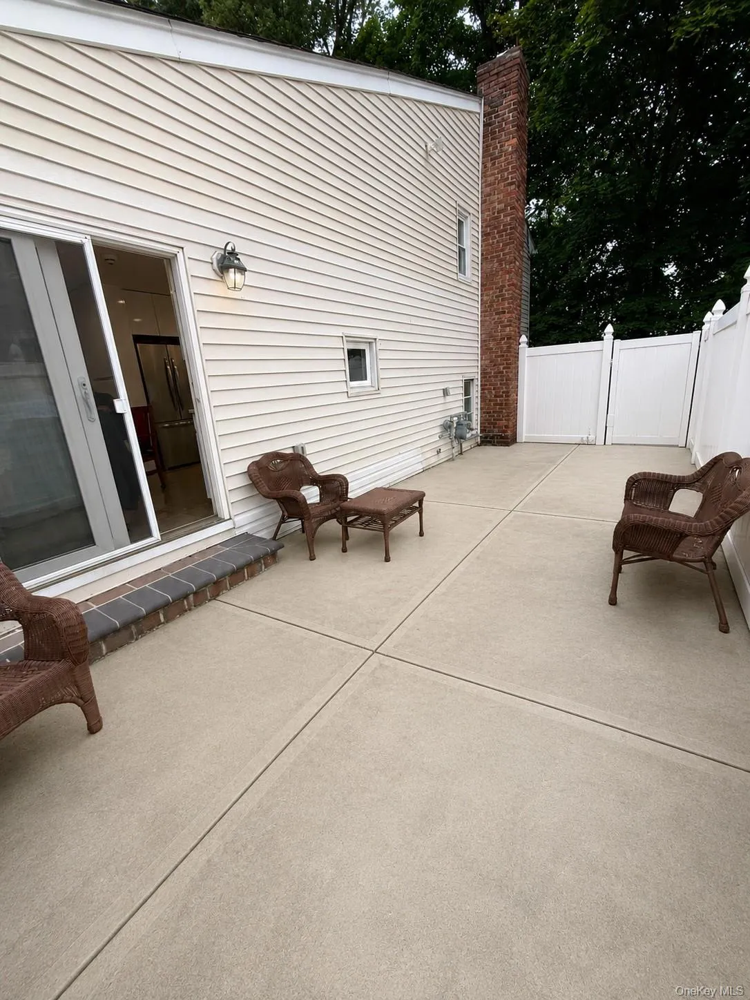 5-A SECOND Road, North Hempstead, NY, 3 Bedrooms Bedrooms, 14 Rooms Rooms,1 BathroomBathrooms,Residential,For Rent,SECOND,0,1032244 5-A SECOND Road, North Hempstead, NY, 3 Bedrooms Bedrooms, 14 Rooms Rooms,1 BathroomBathrooms,Residential,For Rent,SECOND,0,1032244