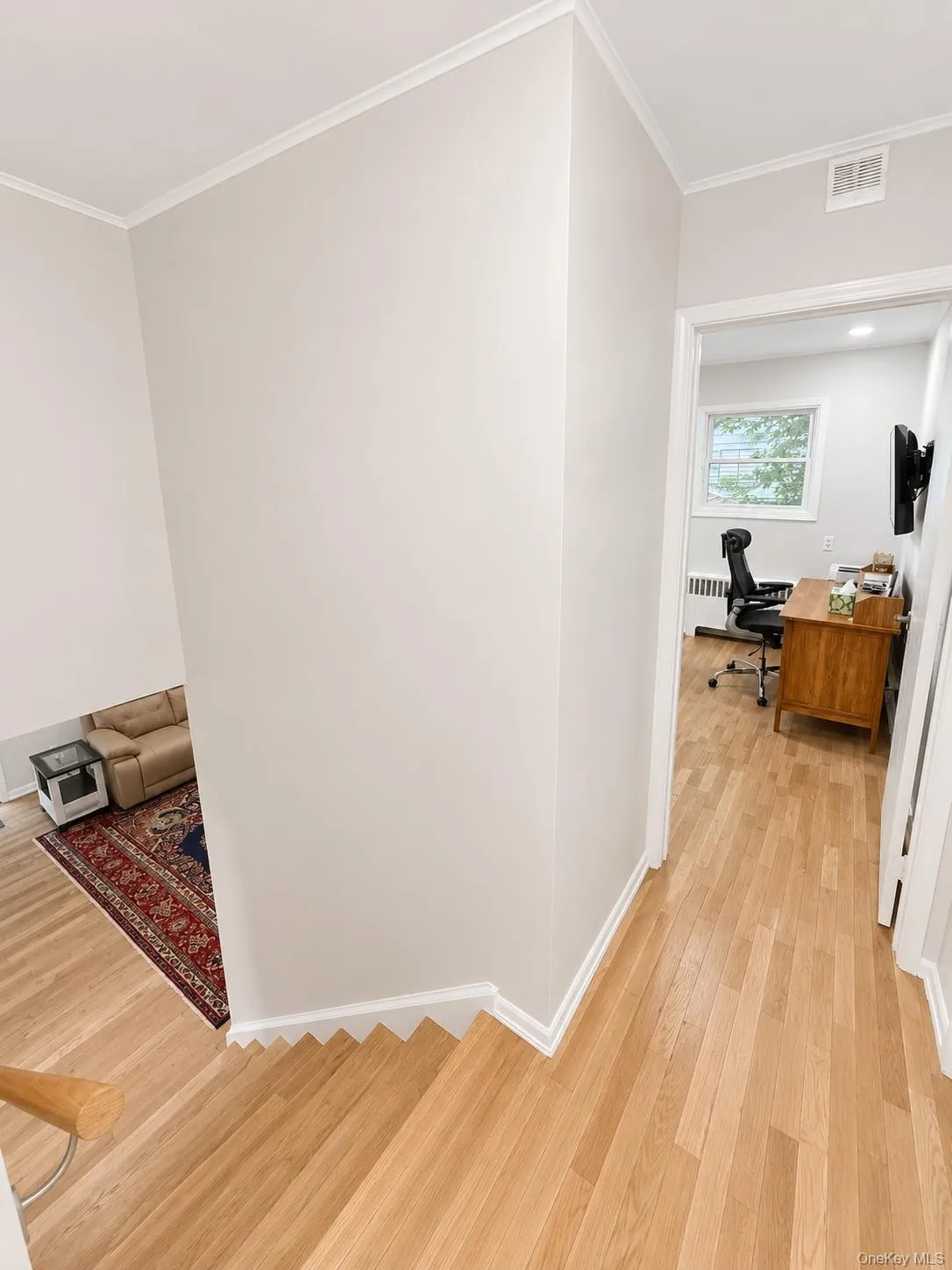 5-A SECOND Road, North Hempstead, NY, 3 Bedrooms Bedrooms, 14 Rooms Rooms,1 BathroomBathrooms,Residential,For Rent,SECOND,0,1032244 5-A SECOND Road, North Hempstead, NY, 3 Bedrooms Bedrooms, 14 Rooms Rooms,1 BathroomBathrooms,Residential,For Rent,SECOND,0,1032244