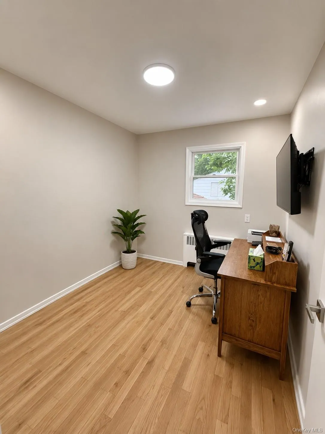 5-A SECOND Road, North Hempstead, NY, 3 Bedrooms Bedrooms, 14 Rooms Rooms,1 BathroomBathrooms,Residential,For Rent,SECOND,0,1032244 5-A SECOND Road, North Hempstead, NY, 3 Bedrooms Bedrooms, 14 Rooms Rooms,1 BathroomBathrooms,Residential,For Rent,SECOND,0,1032244