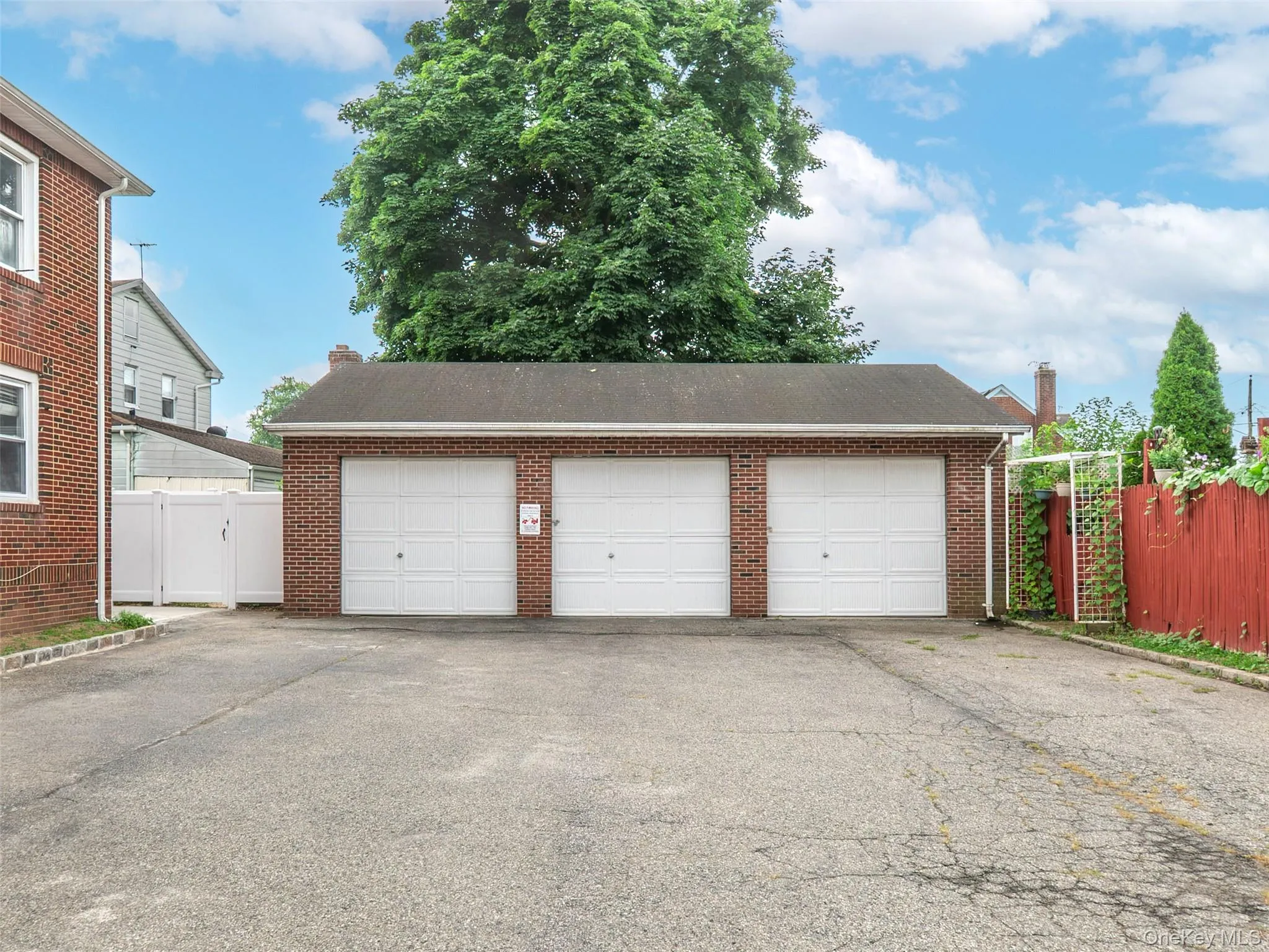 92 Elm Avenue, Glen Cove, NY, 3 Bedrooms Bedrooms, 5 Rooms Rooms,1 BathroomBathrooms,Residential Lease,For Rent,Elm,0,1032247 92 Elm Avenue, Glen Cove, NY, 3 Bedrooms Bedrooms, 5 Rooms Rooms,1 BathroomBathrooms,Residential Lease,For Rent,Elm,0,1032247