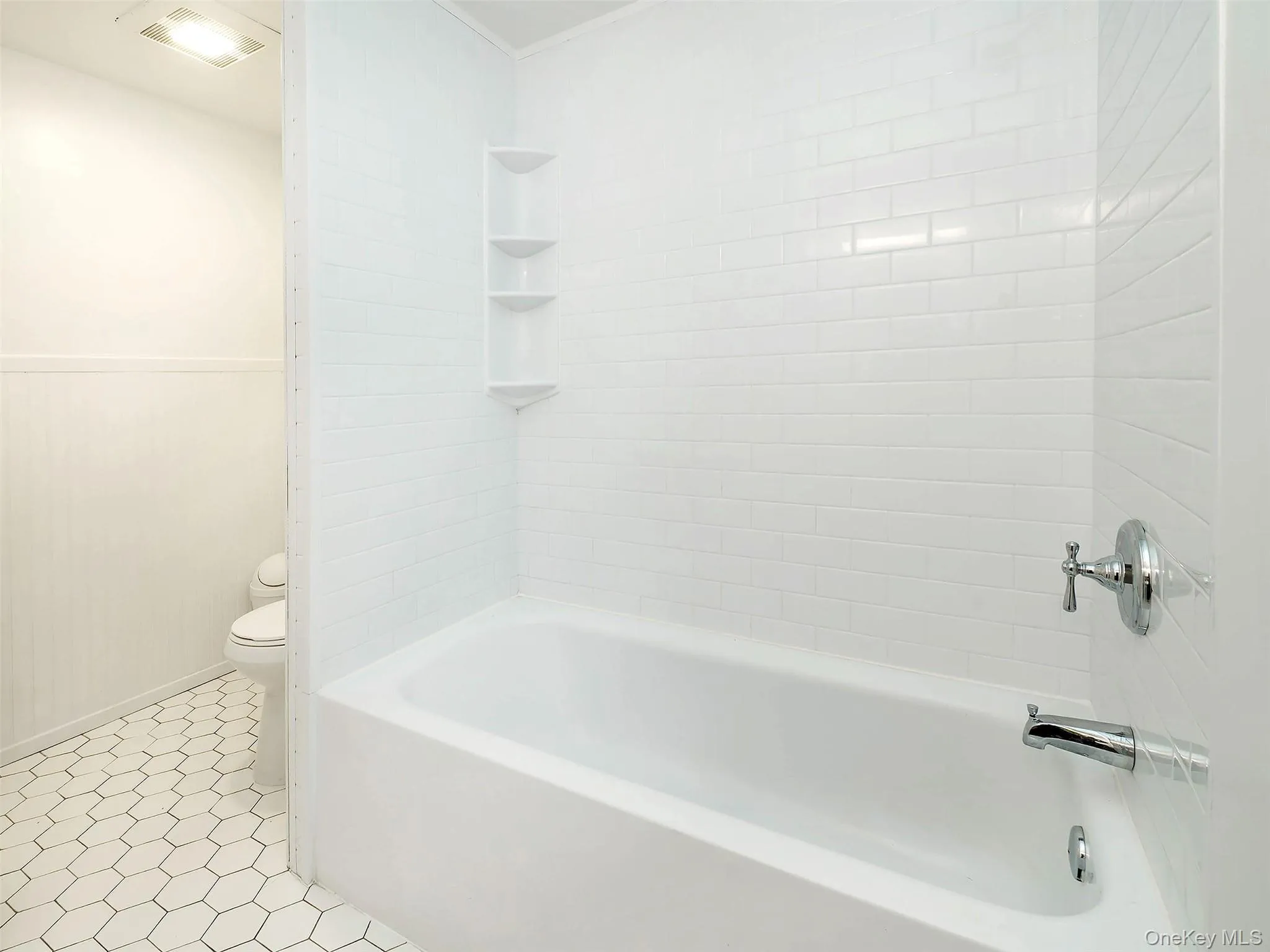 92 Elm Avenue, Glen Cove, NY, 3 Bedrooms Bedrooms, 5 Rooms Rooms,1 BathroomBathrooms,Residential Lease,For Rent,Elm,0,1032247 92 Elm Avenue, Glen Cove, NY, 3 Bedrooms Bedrooms, 5 Rooms Rooms,1 BathroomBathrooms,Residential Lease,For Rent,Elm,0,1032247