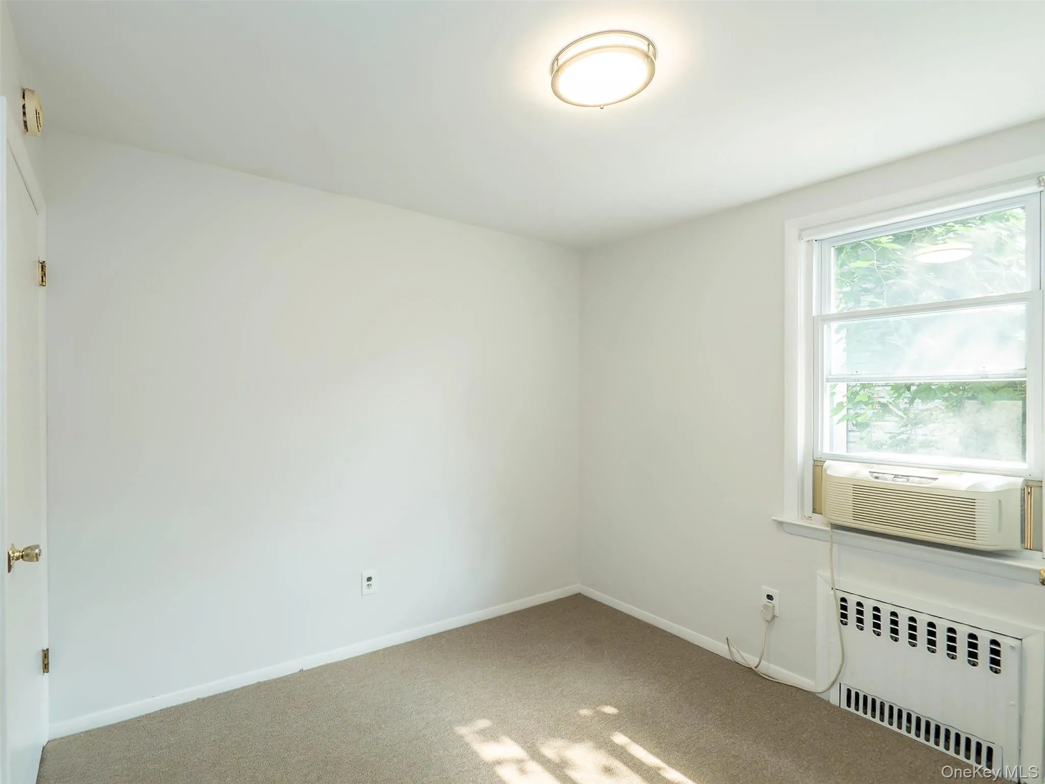 92 Elm Avenue, Glen Cove, NY, 3 Bedrooms Bedrooms, 5 Rooms Rooms,1 BathroomBathrooms,Residential Lease,For Rent,Elm,0,1032247 92 Elm Avenue, Glen Cove, NY, 3 Bedrooms Bedrooms, 5 Rooms Rooms,1 BathroomBathrooms,Residential Lease,For Rent,Elm,0,1032247