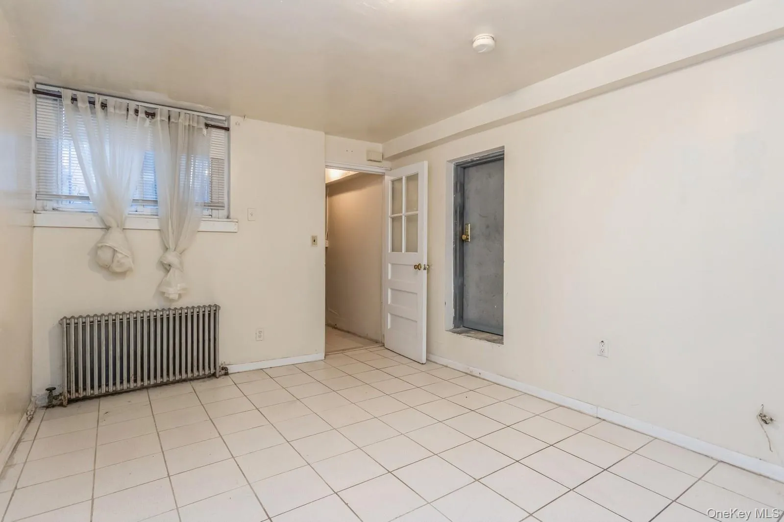 Basement Apartment Basement Apartment