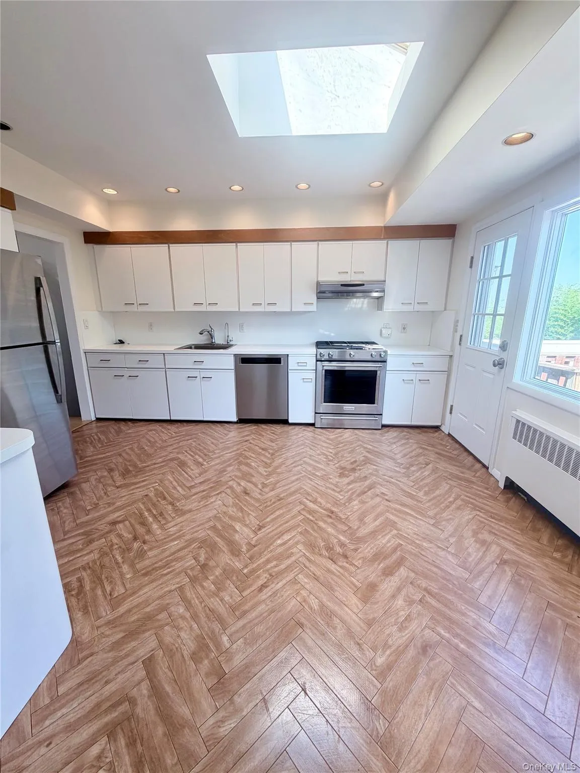 821 Channel Road, Long Beach, NY, 3 Bedrooms Bedrooms, 7 Rooms Rooms,2 BathroomsBathrooms,Residential Lease,For Rent,Channel,0,1032251 821 Channel Road, Long Beach, NY, 3 Bedrooms Bedrooms, 7 Rooms Rooms,2 BathroomsBathrooms,Residential Lease,For Rent,Channel,0,1032251