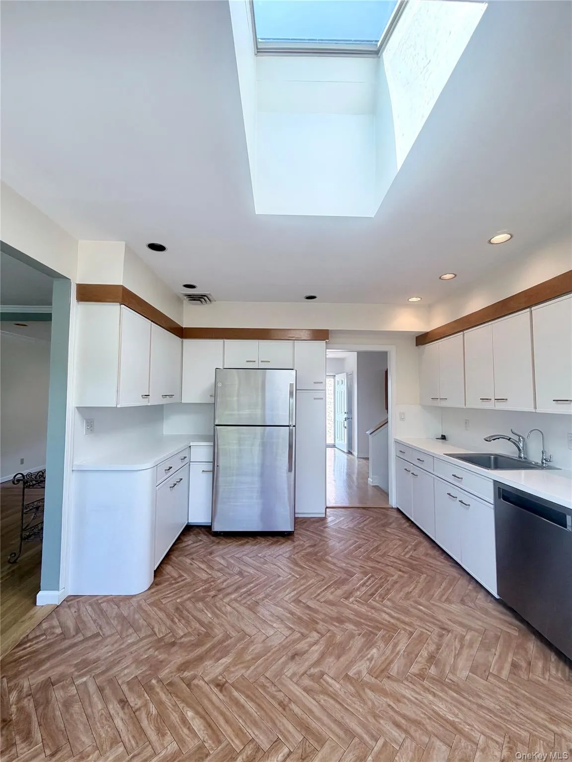 821 Channel Road, Long Beach, NY, 3 Bedrooms Bedrooms, 7 Rooms Rooms,2 BathroomsBathrooms,Residential Lease,For Rent,Channel,0,1032251 821 Channel Road, Long Beach, NY, 3 Bedrooms Bedrooms, 7 Rooms Rooms,2 BathroomsBathrooms,Residential Lease,For Rent,Channel,0,1032251