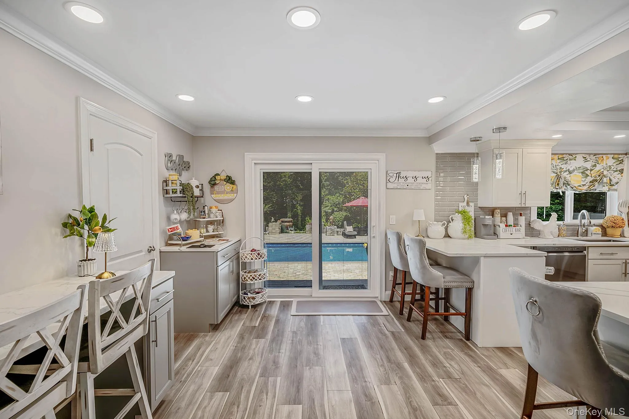5 Overlook Drive, Brookhaven, NY, 2 Bedrooms Bedrooms, 8 Rooms Rooms,2 BathroomsBathrooms,Residential,For Rent,Overlook,0,1032255 5 Overlook Drive, Brookhaven, NY, 2 Bedrooms Bedrooms, 8 Rooms Rooms,2 BathroomsBathrooms,Residential,For Rent,Overlook,0,1032255