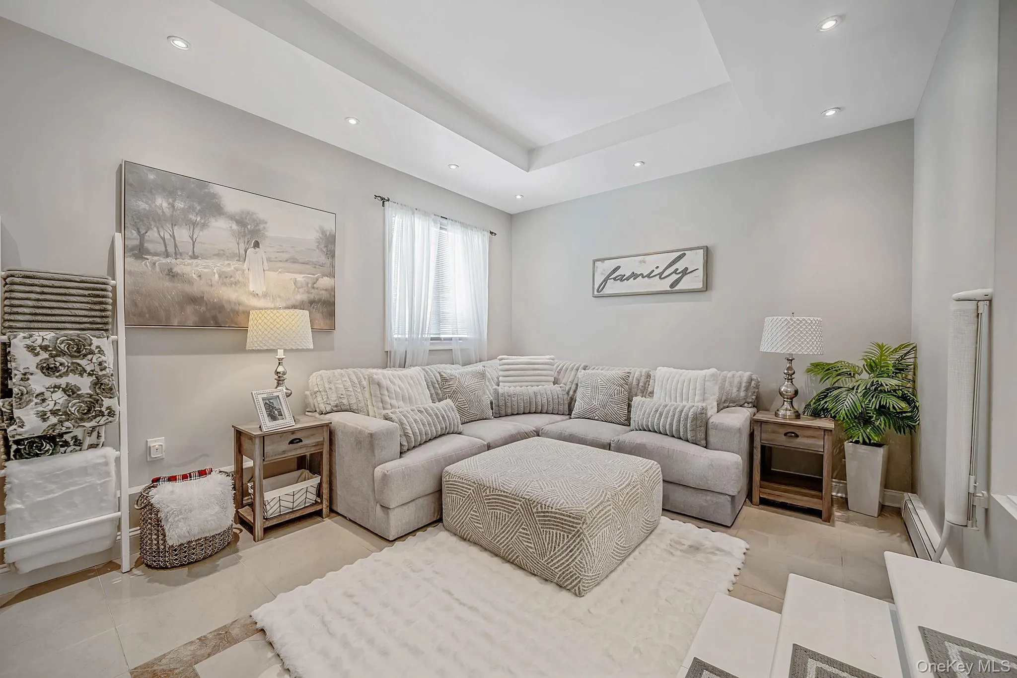 5 Overlook Drive, Brookhaven, NY, 2 Bedrooms Bedrooms, 8 Rooms Rooms,2 BathroomsBathrooms,Residential,For Rent,Overlook,0,1032255 5 Overlook Drive, Brookhaven, NY, 2 Bedrooms Bedrooms, 8 Rooms Rooms,2 BathroomsBathrooms,Residential,For Rent,Overlook,0,1032255