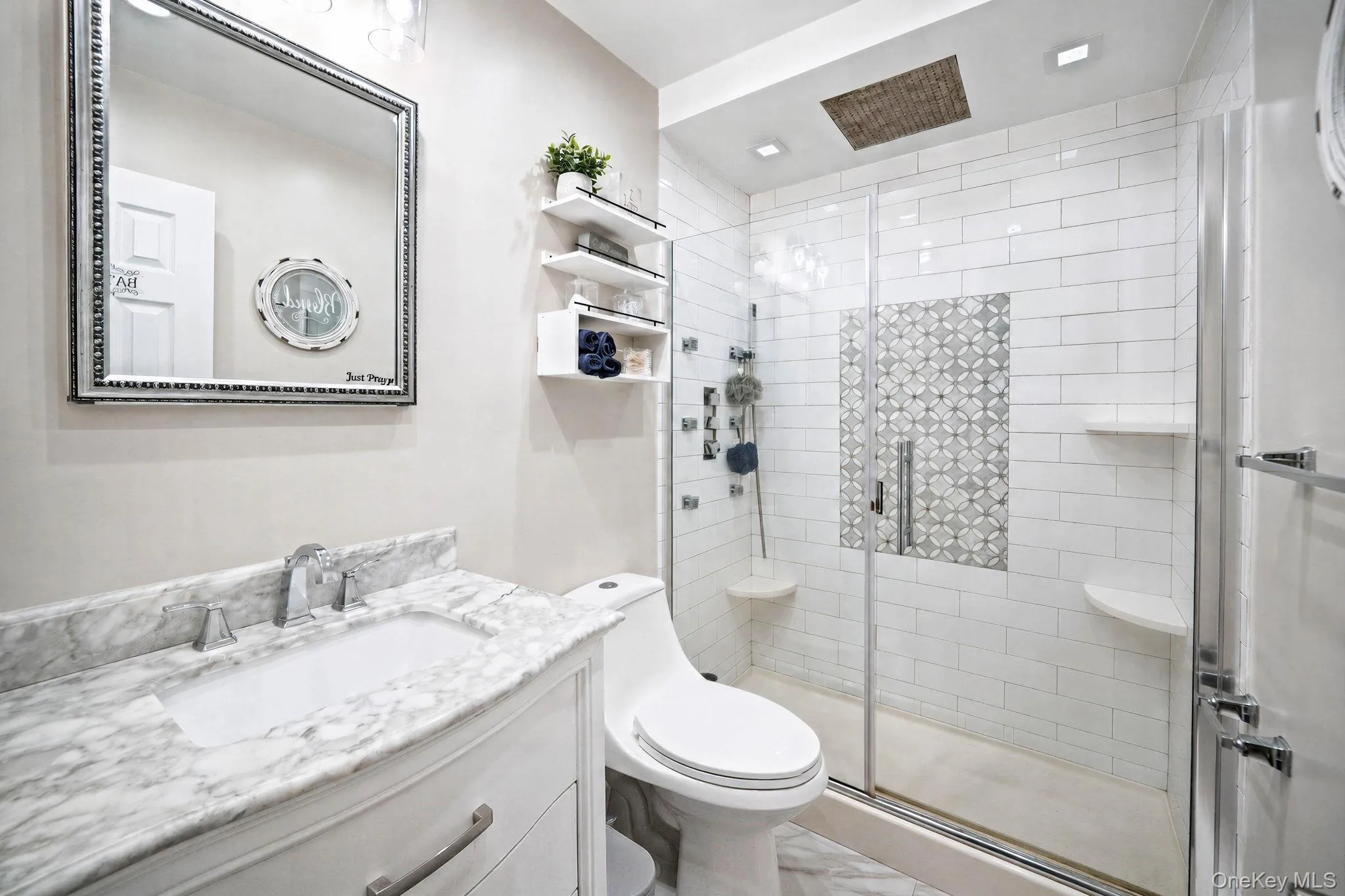 5 Overlook Drive, Brookhaven, NY, 2 Bedrooms Bedrooms, 8 Rooms Rooms,2 BathroomsBathrooms,Residential,For Rent,Overlook,0,1032255 5 Overlook Drive, Brookhaven, NY, 2 Bedrooms Bedrooms, 8 Rooms Rooms,2 BathroomsBathrooms,Residential,For Rent,Overlook,0,1032255