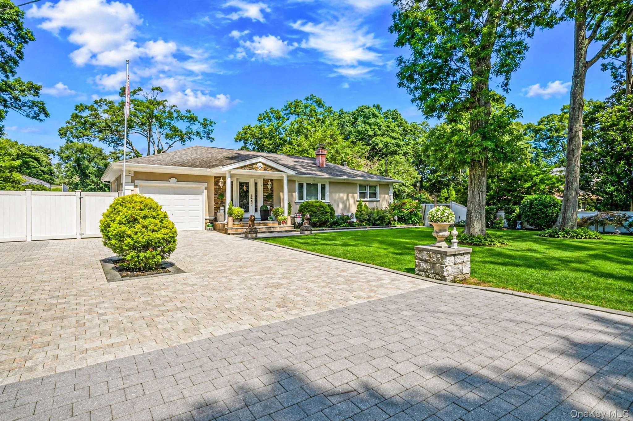 5 Overlook Drive, Brookhaven, NY, 2 Bedrooms Bedrooms, 8 Rooms Rooms,2 BathroomsBathrooms,Residential,For Rent,Overlook,0,1032255 5 Overlook Drive, Brookhaven, NY, 2 Bedrooms Bedrooms, 8 Rooms Rooms,2 BathroomsBathrooms,Residential,For Rent,Overlook,0,1032255